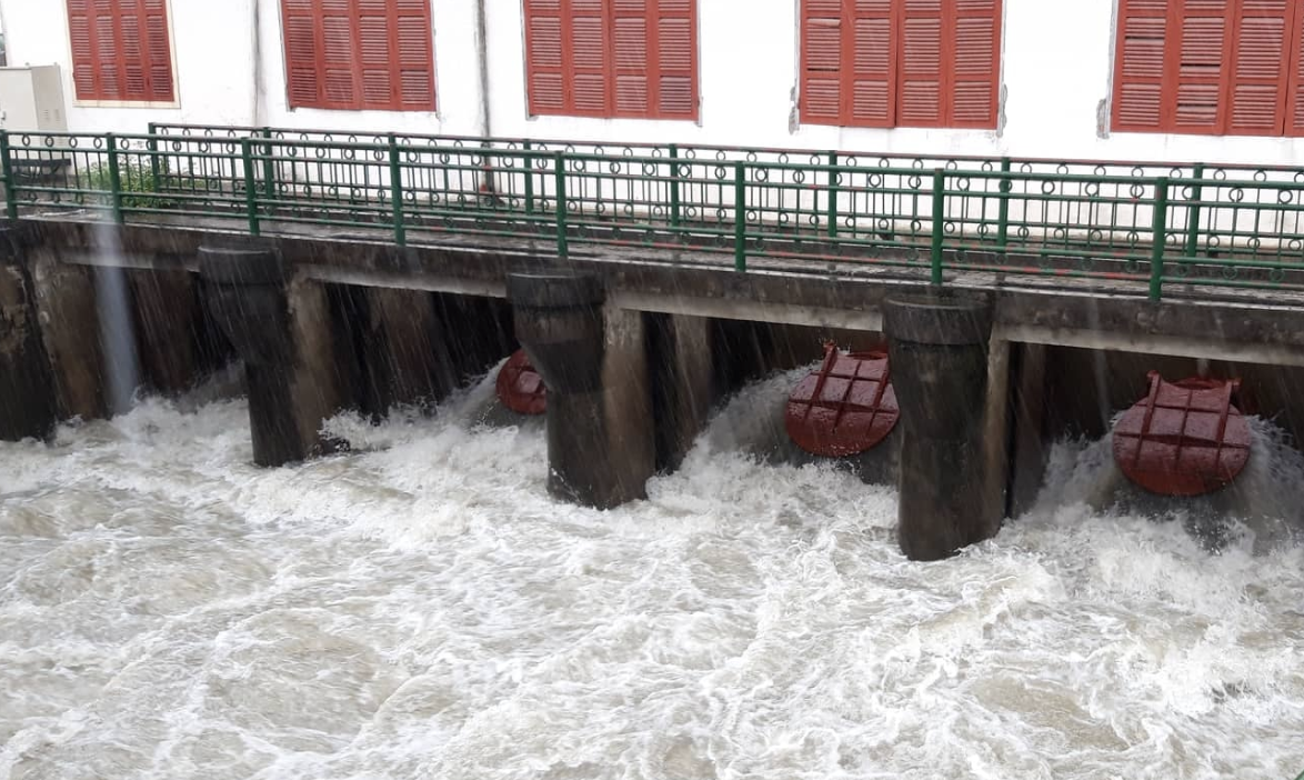 Nghệ An cần giải ph&aacute;p đồng bộ chấm dứt điệp kh&uacute;c ngập &uacute;ng đ&ocirc; thị- Ảnh 1.