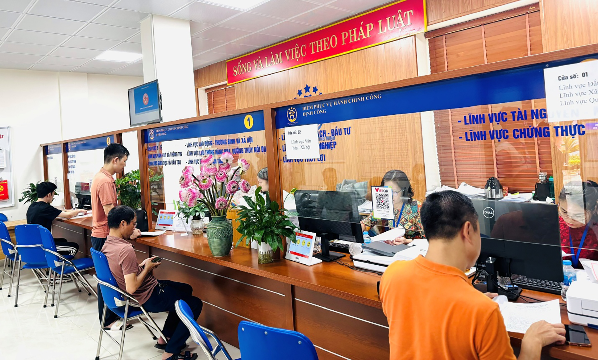 Gỡ n&uacute;t thắt thiếu c&aacute;n bộ chuy&ecirc;n m&ocirc;n cấp x&atilde;- Ảnh 1.