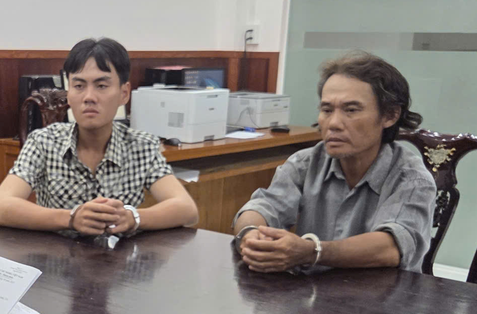 Vĩnh Long: Bắt 2 cha con bị truy n&atilde; khi đang trốn ở TP.HCM- Ảnh 1.