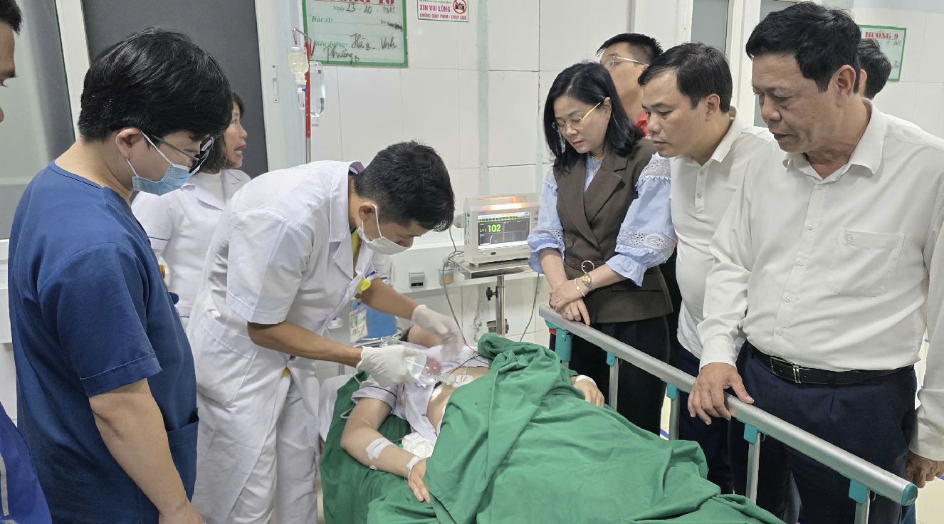 Đại biểu trăn trở, đề nghị xử nghi&ecirc;m h&agrave;nh vi bạo lực với nh&acirc;n vi&ecirc;n y tế- Ảnh 2.