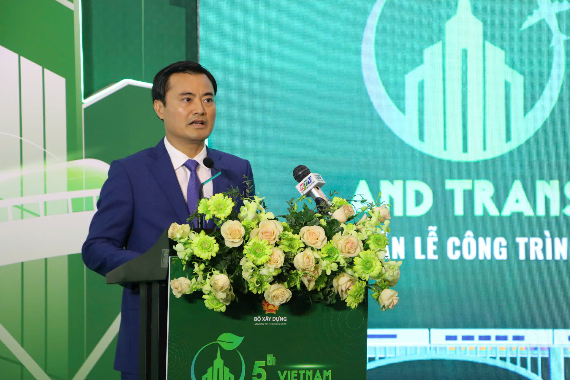 Khai mạc phi&ecirc;n to&agrave;n thể Tuần lễ C&ocirc;ng tr&igrave;nh xanh, Giao th&ocirc;ng xanh Việt Nam 2025- Ảnh 4.