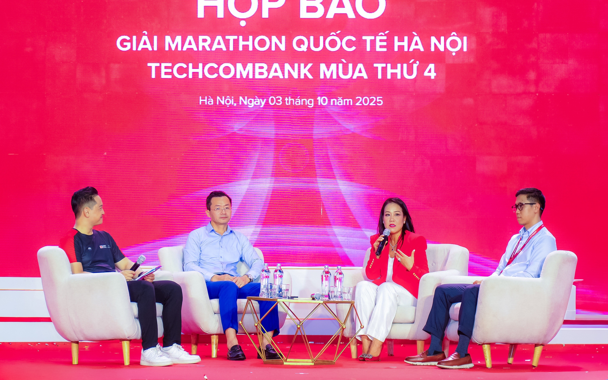 Marathon Quốc tế H&agrave; Nội Techcombank: Kết nối cộng đồng, t&ocirc;n vinh gi&aacute; trị di sản - văn h&oacute;a