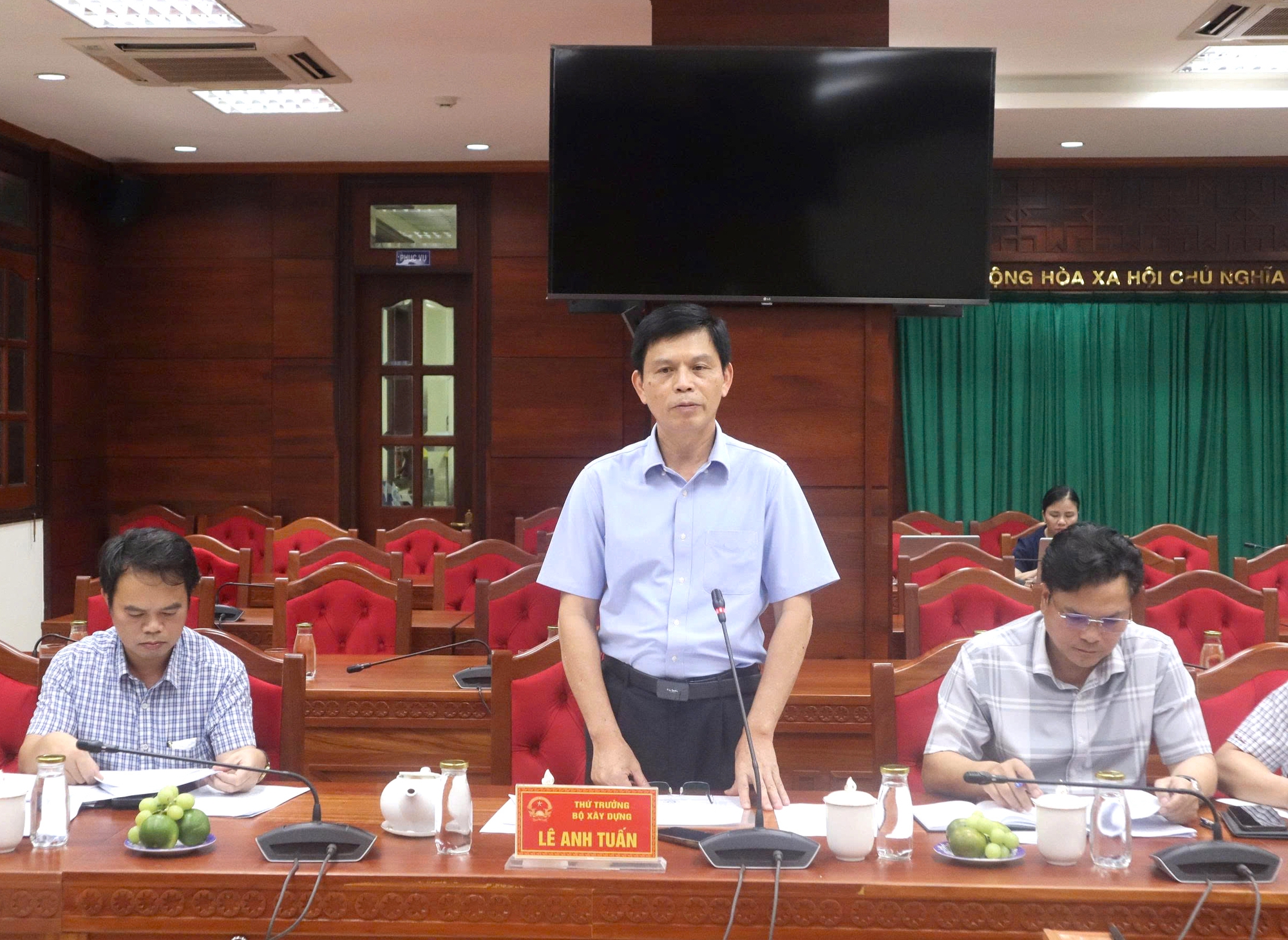 Thứ trưởng L&ecirc; Anh Tuấn đề nghị Đắk Lắk đẩy nhanh tiến độ c&aacute;c dự &aacute;n giao th&ocirc;ng trọng điểm- Ảnh 3.