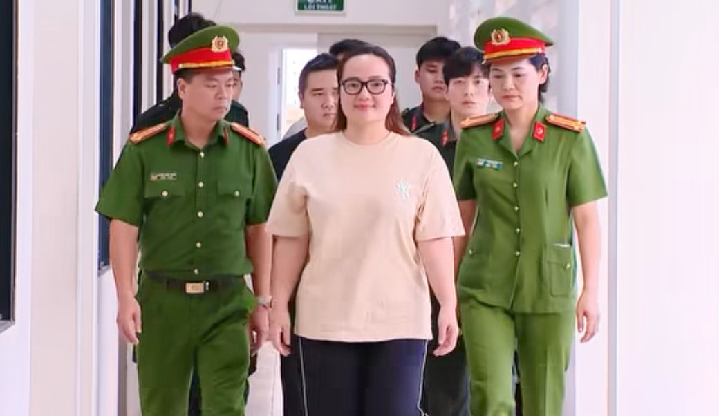 Nữ doanh nh&acirc;n Ho&agrave;ng Hường bị khởi tố c&ugrave;ng những bị can n&agrave;o?- Ảnh 1.