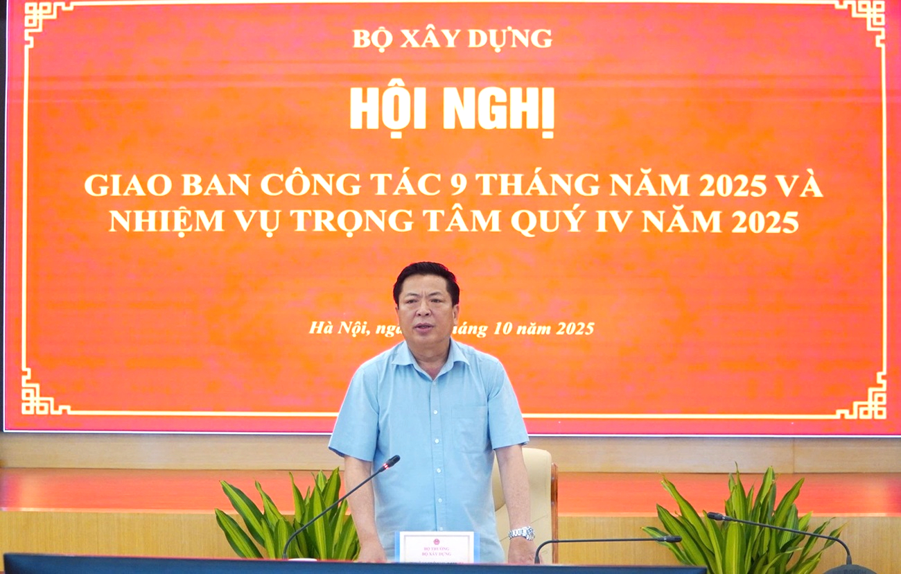 Bộ trưởng Bộ X&acirc;y dựng Trần Hồng Minh ph&aacute;t biểu khai mạc Hội nghị.