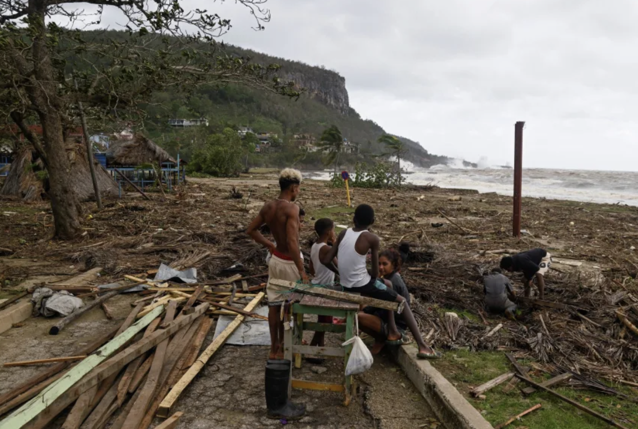 B&atilde;o Melissa qu&eacute;t qua Caribe: Gần 30 người thiệt mạng, Cuba hứng chịu thiệt hại lớn - Ảnh 1.