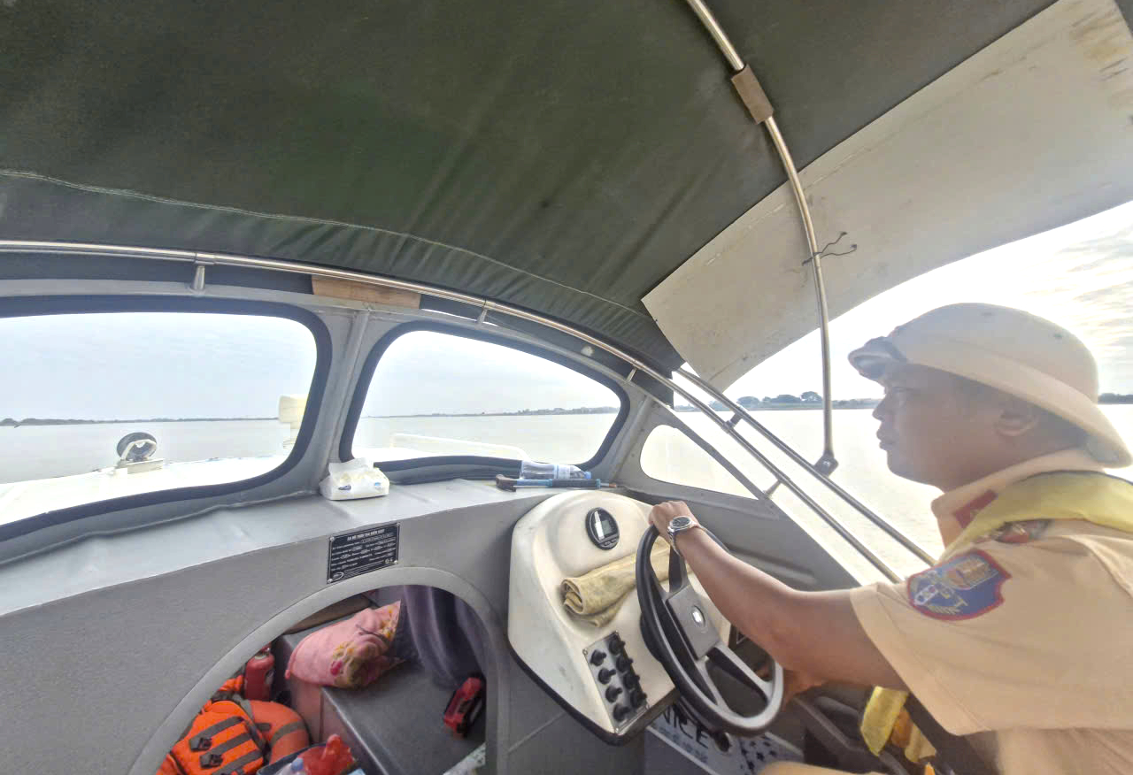 Chấn chỉnh t&igrave;nh trạng nu&ocirc;i trồng thủy sản g&acirc;y mất ATGT đường thủy tại Bắc Ninh- Ảnh 1.