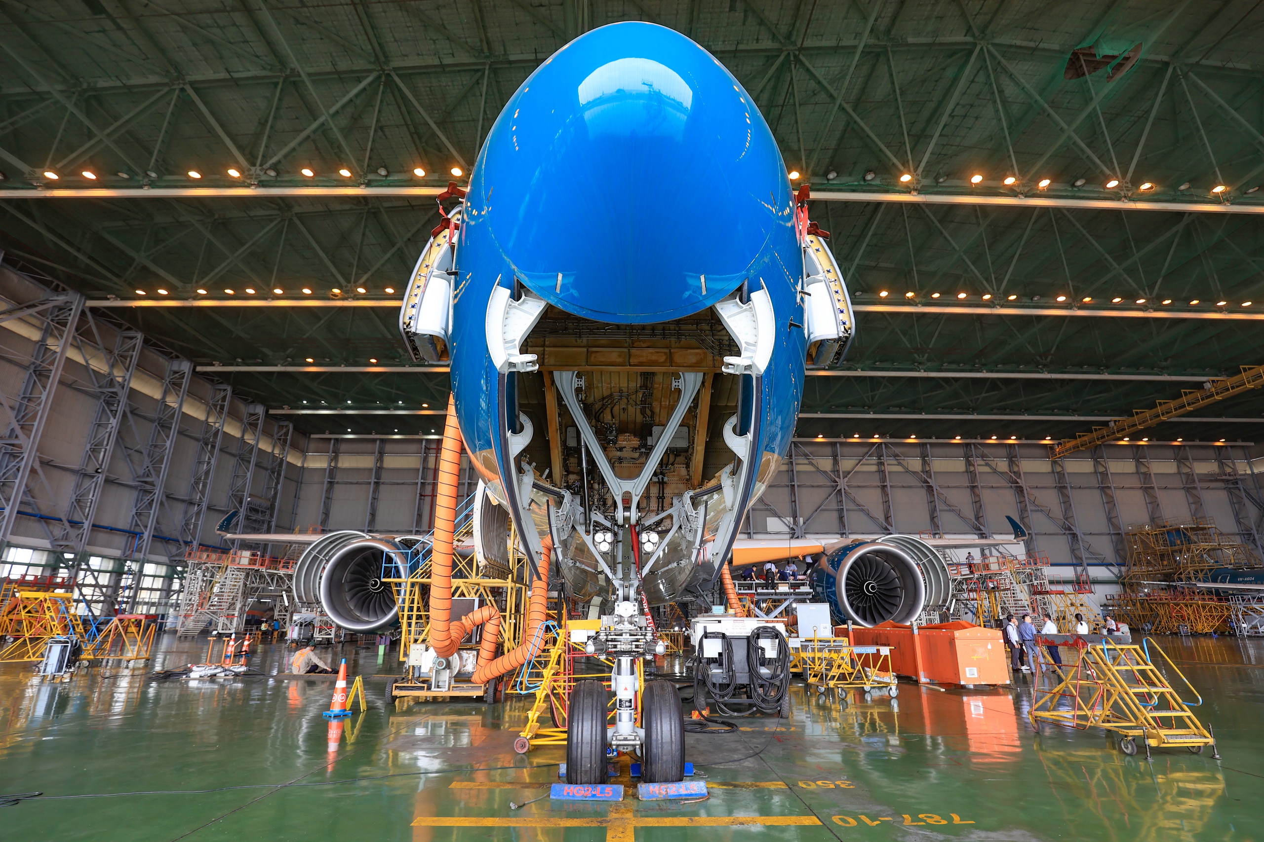 Giữ an toàn từ từng con ốc: Hành trình thầm lặng của những người làm kỹ thuật- Ảnh 1. Giữ an toàn từ từng con ốc: Hành trình thầm lặng của những người làm kỹ thuật- Ảnh 1.