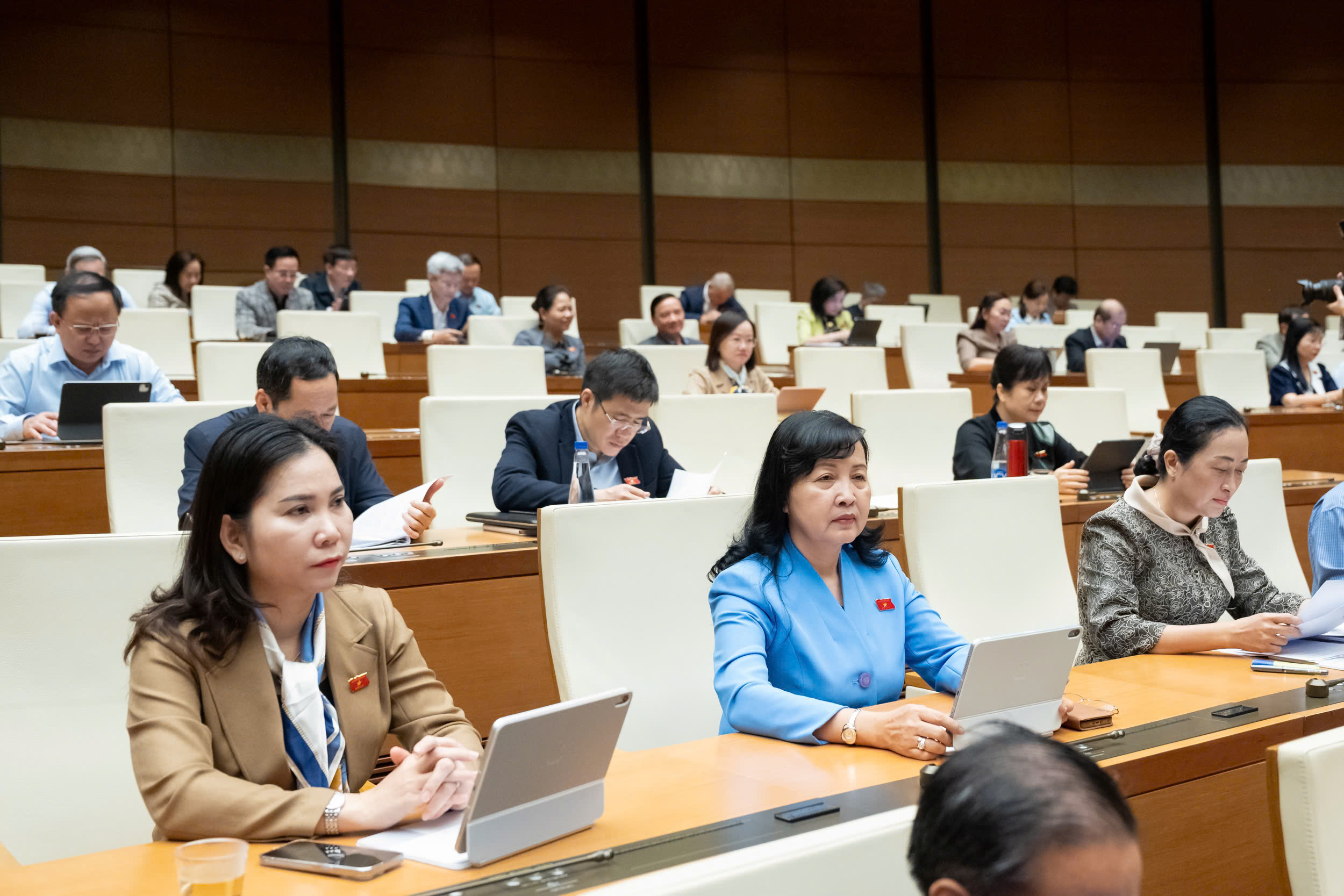 Đề xuất cấm 7 h&agrave;nh vi tr&ecirc;n kh&ocirc;ng gian mạng- Ảnh 2.