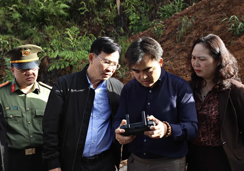 L&acirc;m Đồng: Khẩn trương c&ocirc;ng bố t&igrave;nh huống khẩn cấp về thi&ecirc;n tai tại Đ&egrave;o D'Ran- Ảnh 1.