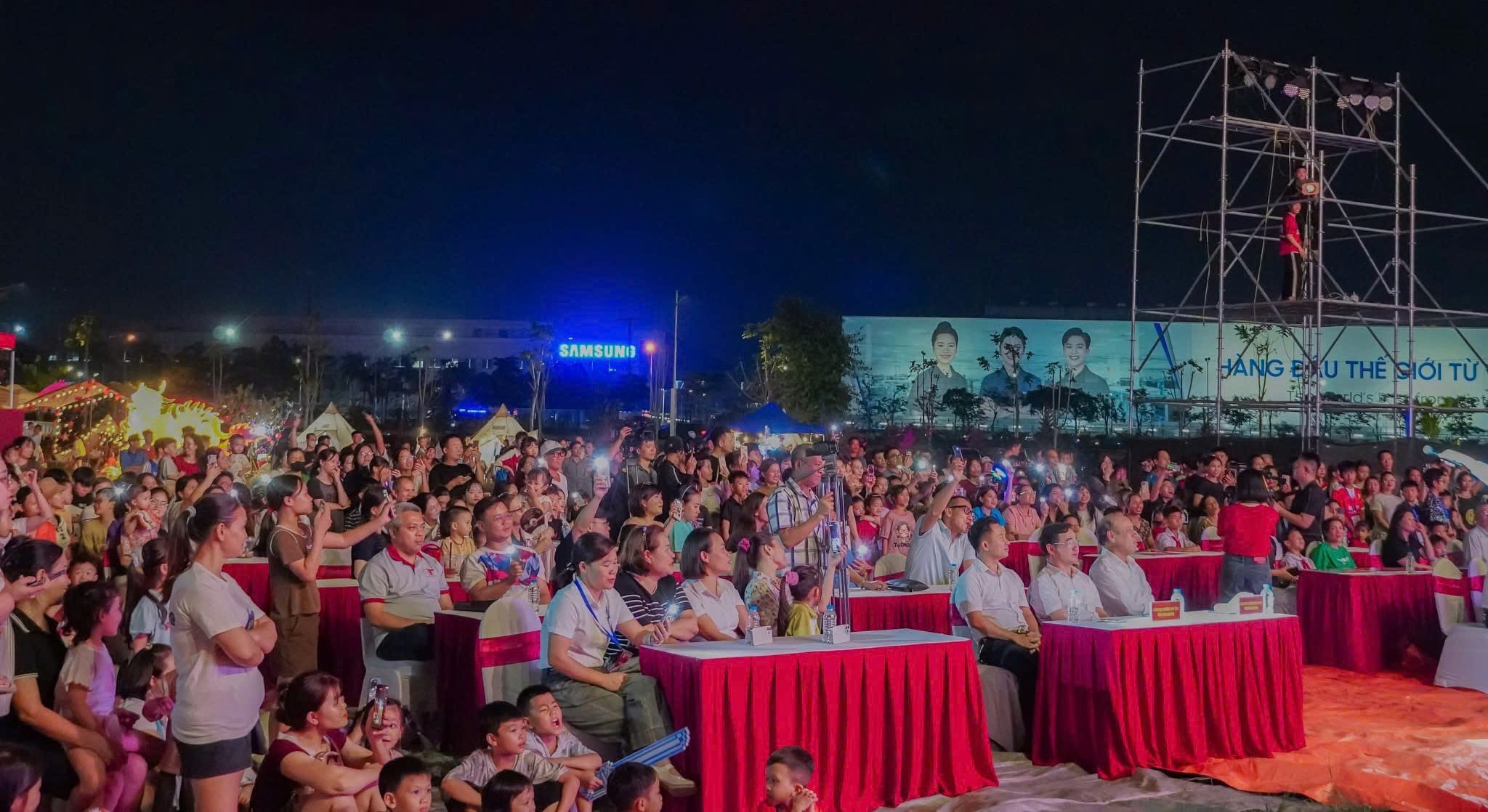 Đêm hội Trung thu đầu tiên tại Homie City: Gắn kết cộng đồng, lan tỏa giá trị sống- Ảnh 3. Đêm hội Trung thu đầu tiên tại Homie City: Gắn kết cộng đồng, lan tỏa giá trị sống- Ảnh 3.