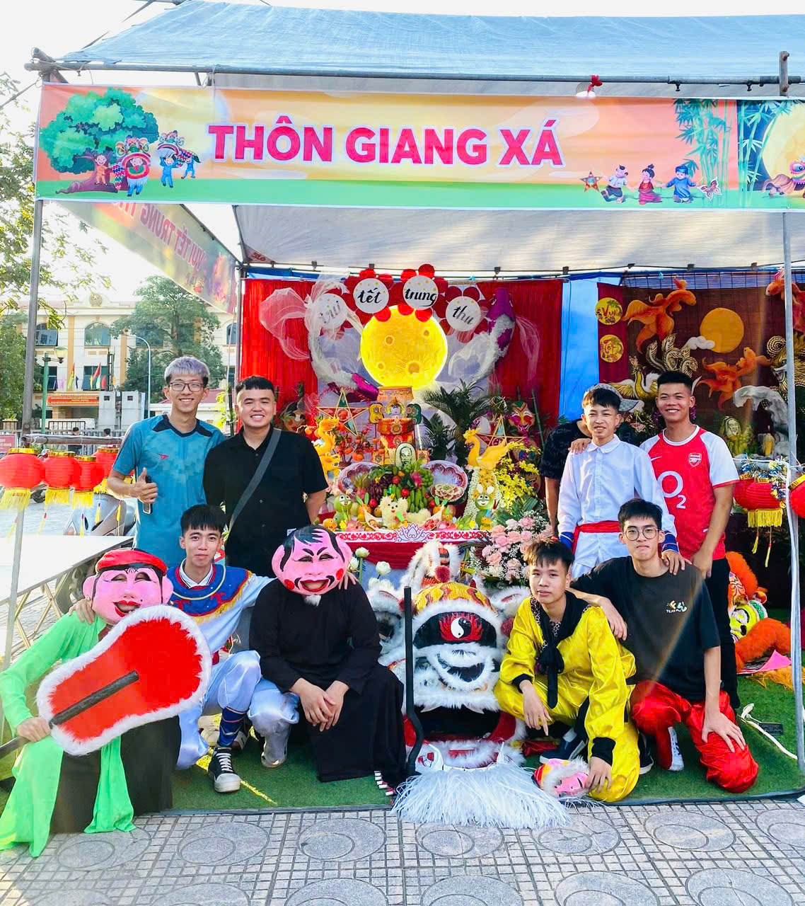 Các xã vùng ven Hà Nội lung linh trong đêm hội Trung thu- Ảnh 6. Các xã vùng ven Hà Nội lung linh trong đêm hội Trung thu- Ảnh 6.