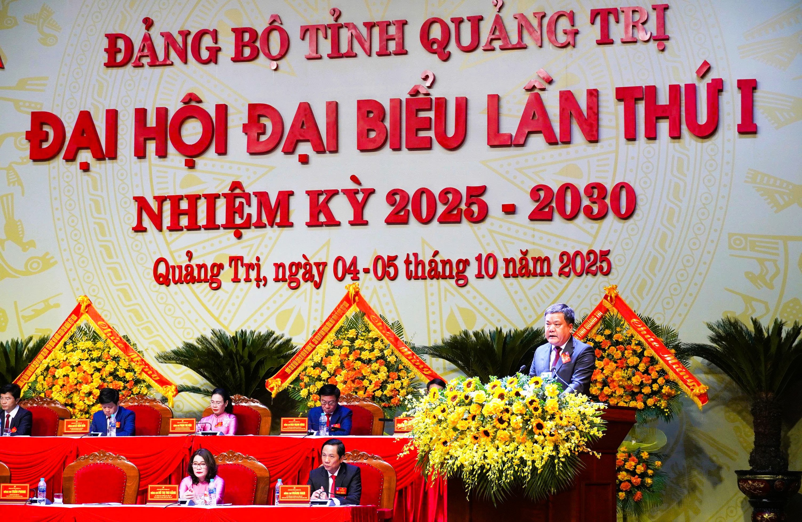 Đại hội Đảng bộ tỉnh Quảng Trị lần thứ I: X&acirc;y dựng tỉnh th&agrave;nh cực tăng trưởng mới- Ảnh 6.