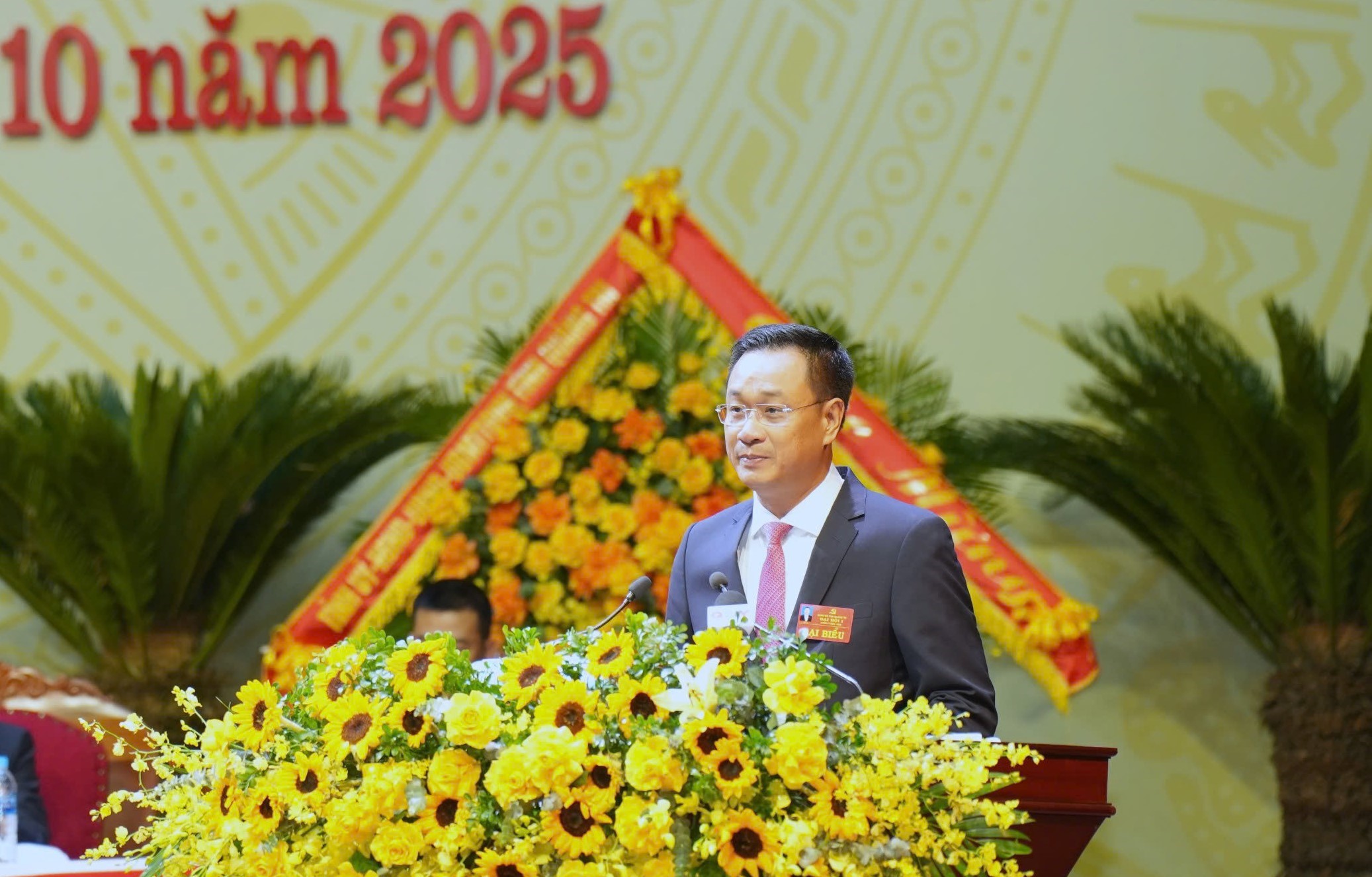 Đại hội Đảng bộ tỉnh Quảng Trị lần thứ I: X&acirc;y dựng tỉnh th&agrave;nh cực tăng trưởng mới- Ảnh 3.