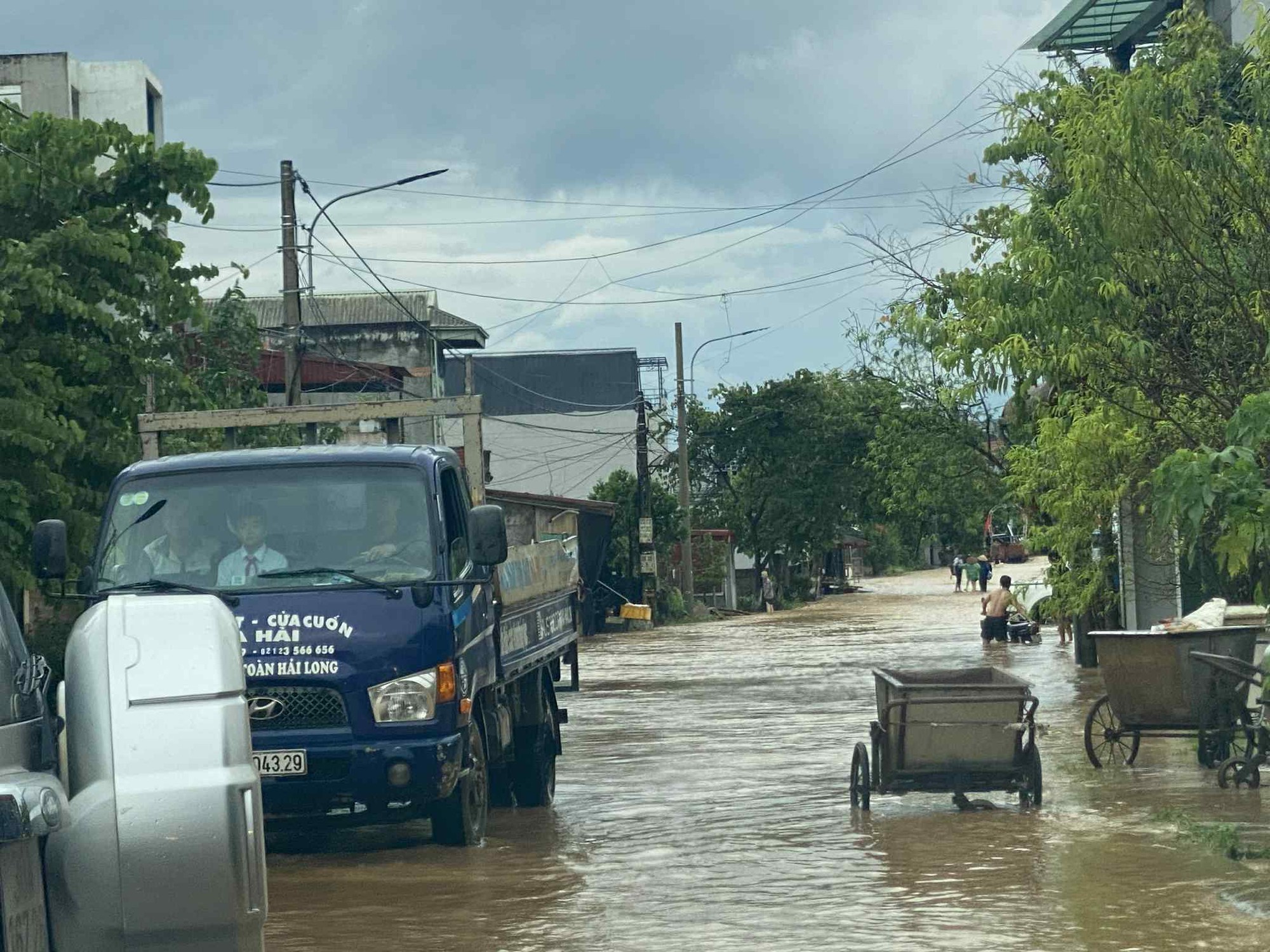 Mưa lớn ở Sơn La g&acirc;y sạt lở, nhiều nơi ngập cục bộ, giao th&ocirc;ng &aacute;ch tắc- Ảnh 1.