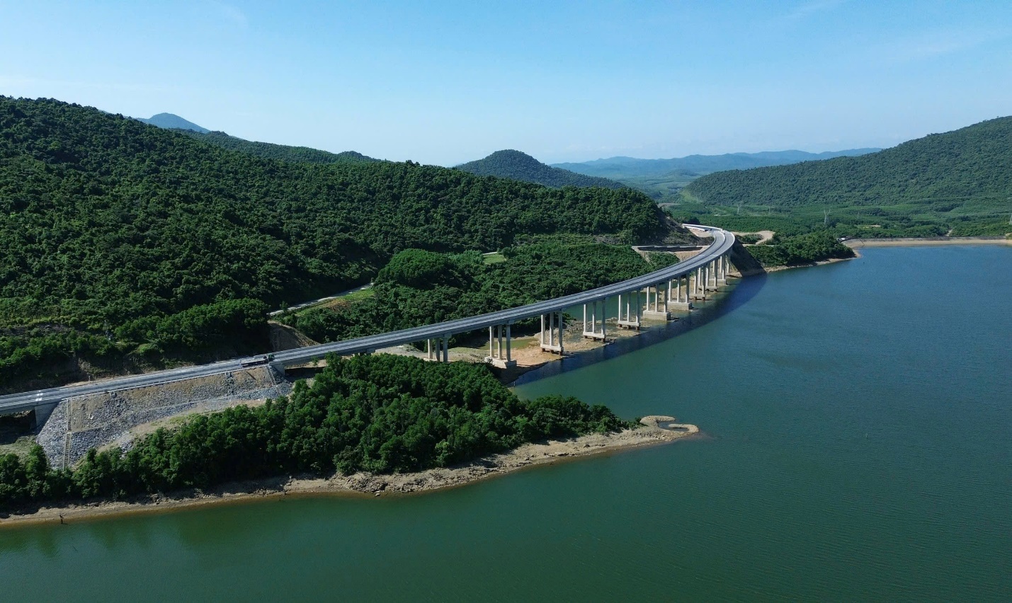 Điều chỉnh Quy hoạch tổng thể quốc gia, x&aacute;c lập m&ocirc; h&igrave;nh tăng trưởng mới- Ảnh 4.