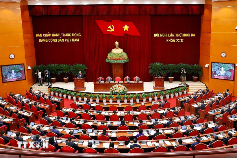 Th&ocirc;ng c&aacute;o b&aacute;o ch&iacute; ng&agrave;y l&agrave;m việc thứ nhất Hội nghị Trung ương 13- Ảnh 1.
