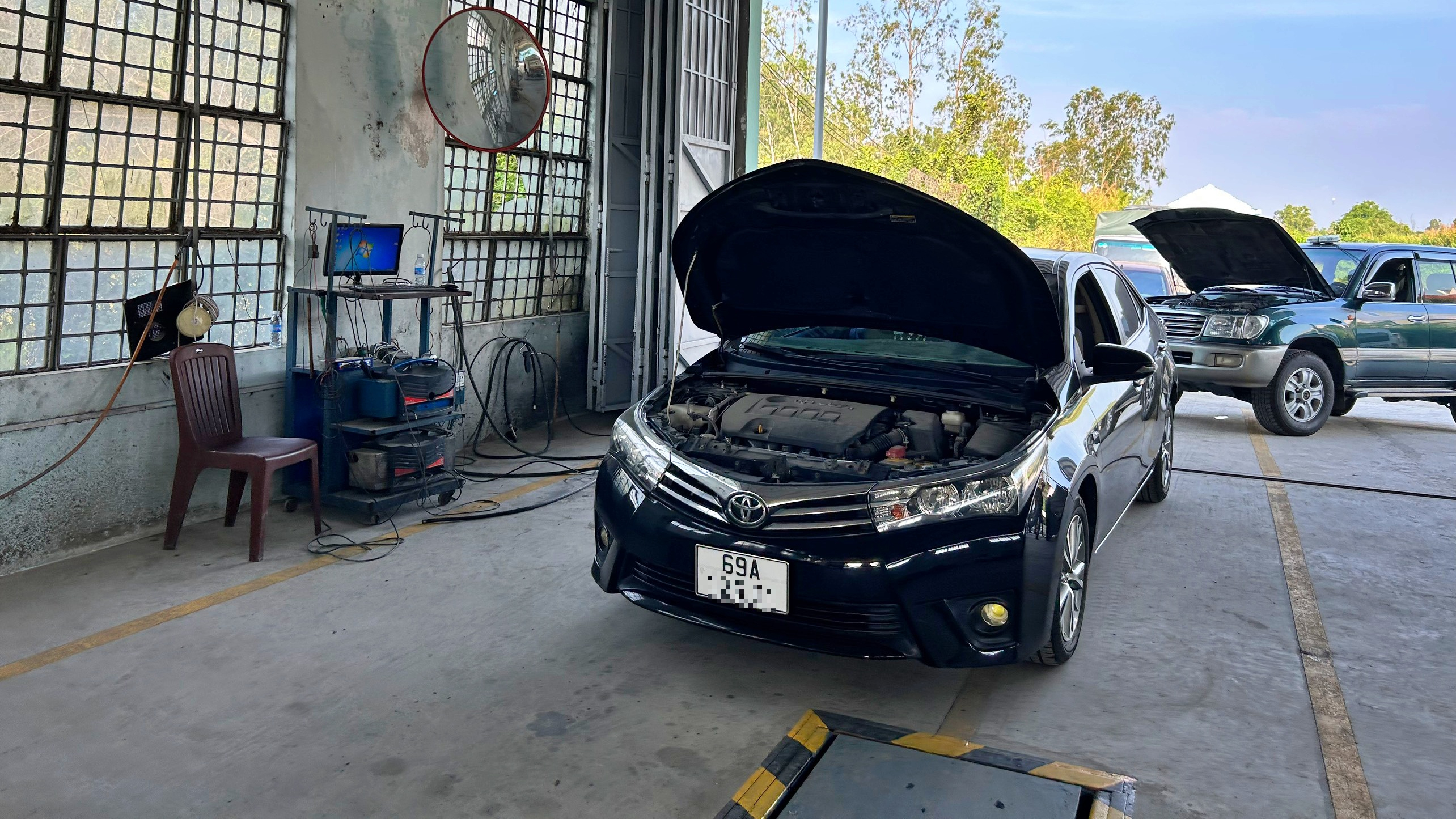 C&agrave; Mau: Hơn 300 phương tiện kh&ocirc;ng đạt chuẩn kh&iacute; thải phải sửa chữa g&igrave; để qua kiểm định?- Ảnh 2.