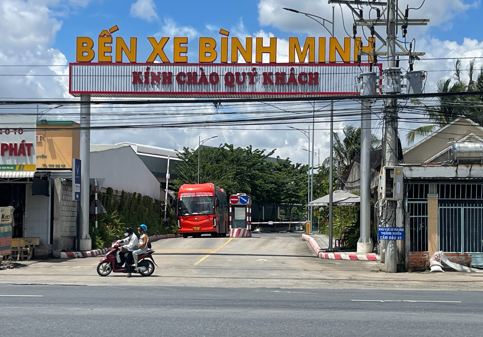 Cuối năm 2025: Tất cả bến xe, b&atilde;i đỗ ở Vĩnh Long thu ph&iacute; kh&ocirc;ng dừng- Ảnh 1.