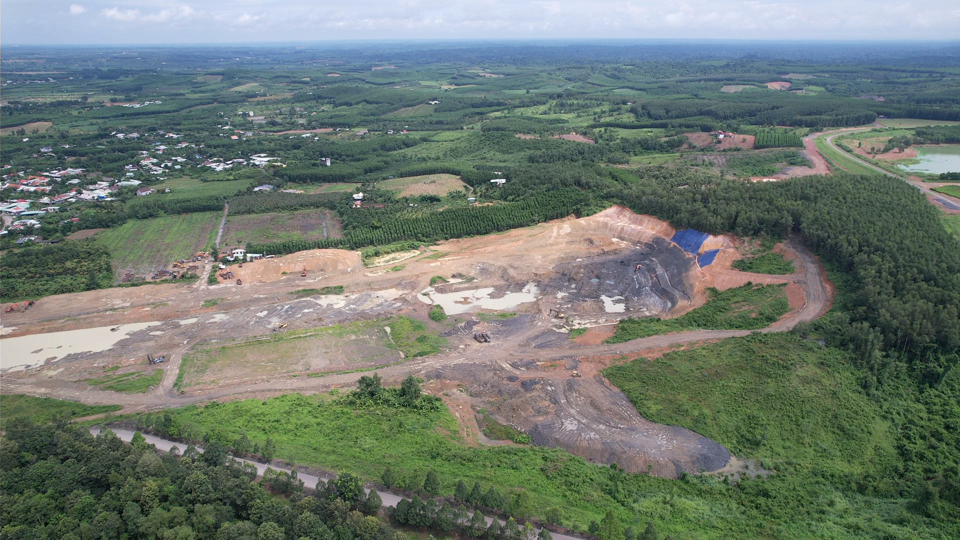 Đồng Nai: Siết tiến độ bồi thường GPMB dự &aacute;n hạ tầng v&agrave; năng lượng ngh&igrave;n tỷ- Ảnh 1.