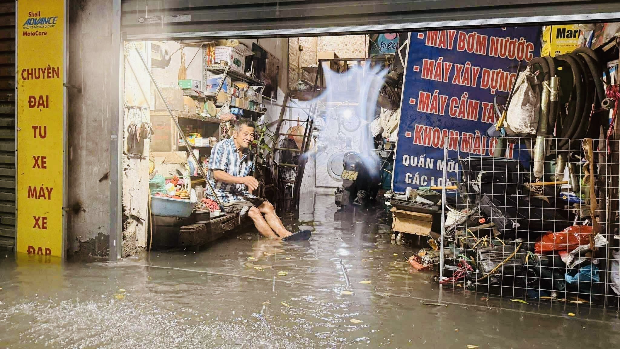 Chuy&ecirc;n gia chỉ nguy&ecirc;n nh&acirc;n, hiến kế tho&aacute;t ngập ở H&agrave; Nội- Ảnh 4.