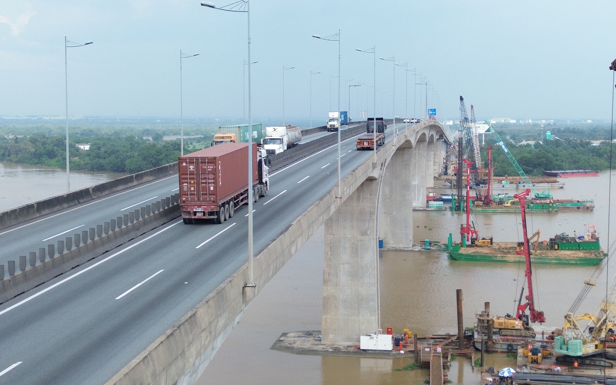 Lắp r&agrave;o t&ocirc;n, hạn chế tốc độ để thi c&ocirc;ng mở rộng cao tốc TP.HCM - Long Th&agrave;nh - Dầu Gi&acirc;y