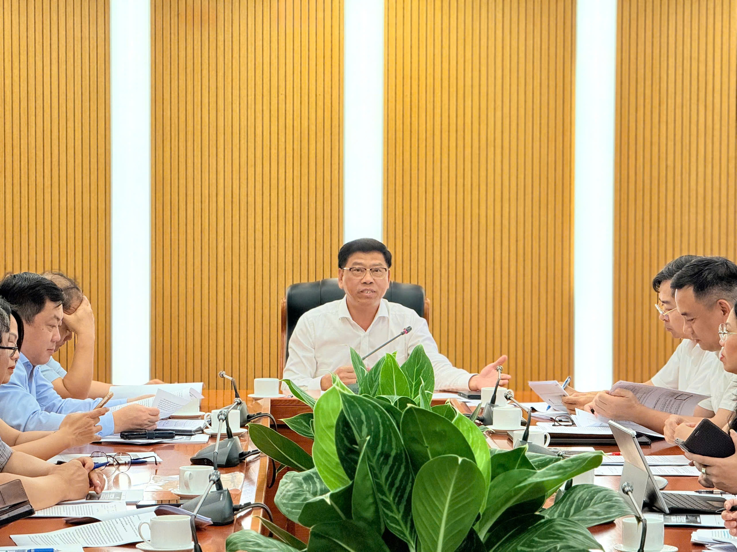 Thứ trưởng Nguyễn Xu&acirc;n Sang: Ph&aacute;t triển vận tải theo hướng &ldquo;xanh - sạch - số&rdquo;- Ảnh 3.