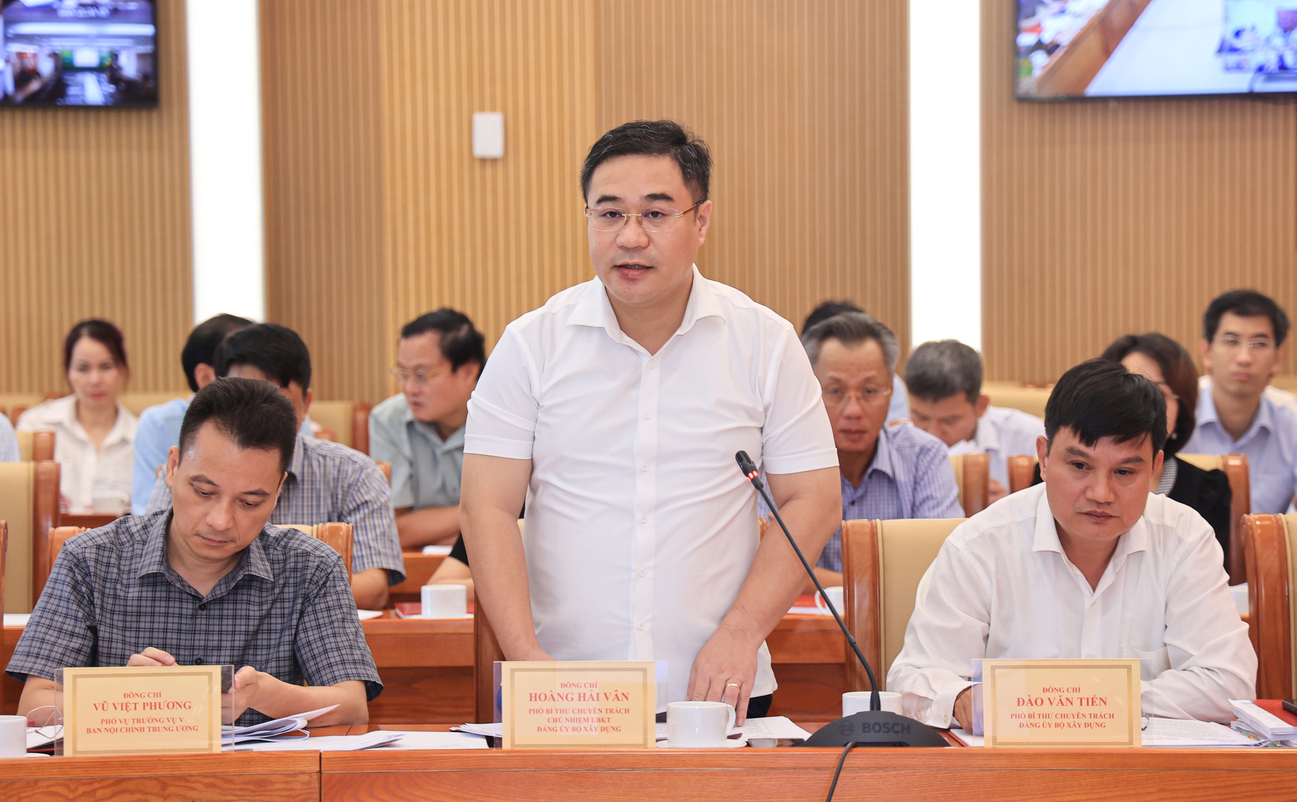 Đảng bộ Bộ X&acirc;y dựng quyết liệt thực hiện &ldquo;Bộ tứ nghị quyết chiến lược&rdquo; của Bộ Ch&iacute;nh trị- Ảnh 4.