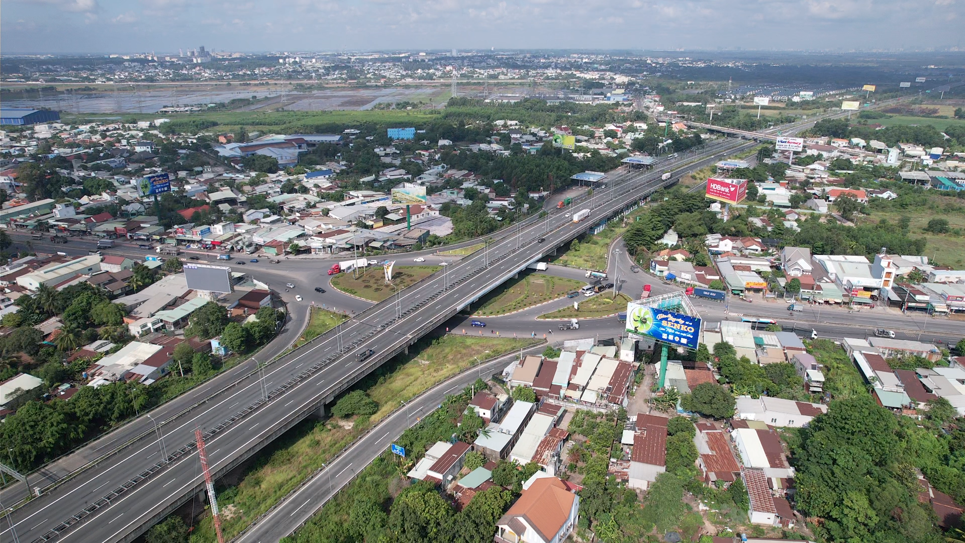 Đồng Nai: Tăng tốc quy hoạch đ&ocirc; thị bứt ph&aacute; hướng tới th&agrave;nh phố trực thuộc Trung ương- Ảnh 2.