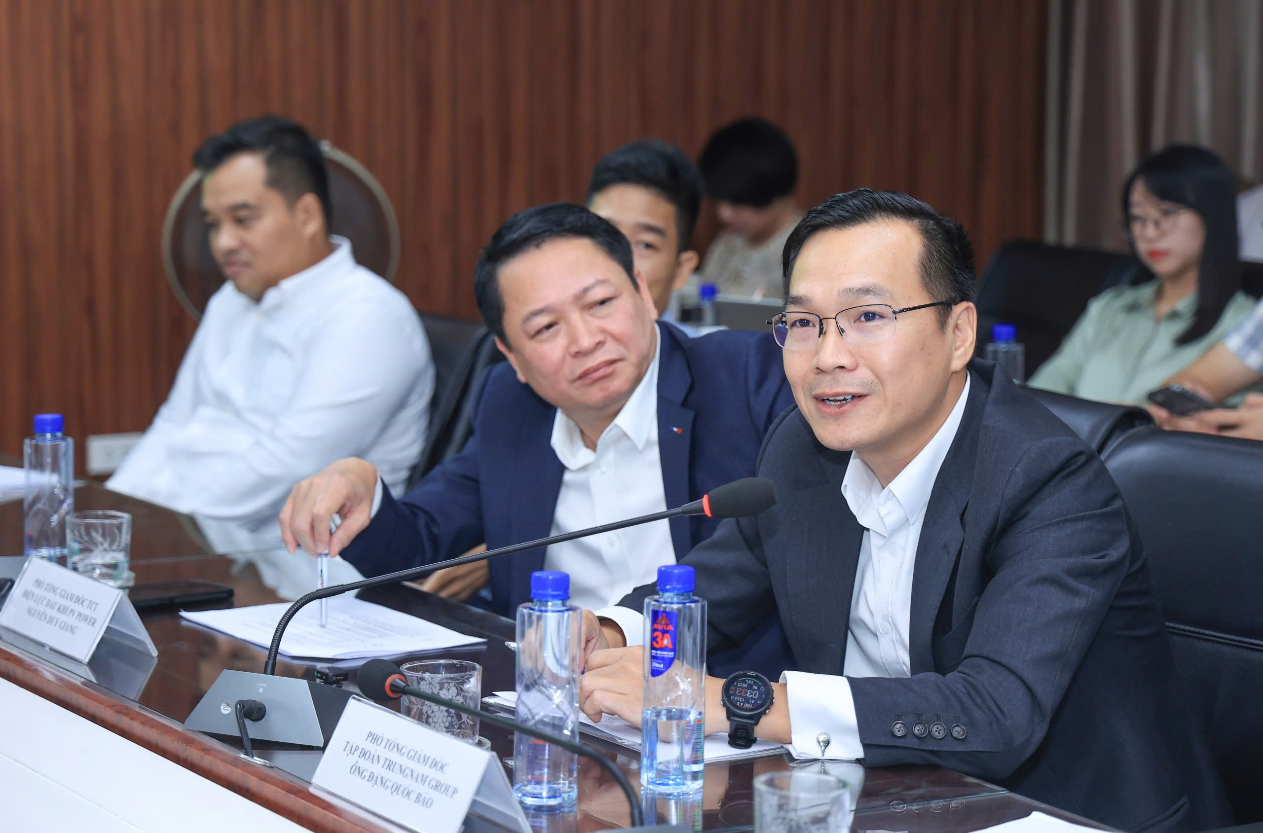 Địa phương l&uacute;ng t&uacute;ng lựa chọn nh&agrave; đầu tư dự &aacute;n điện, Bộ C&ocirc;ng thương tr&igrave;nh phương &aacute;n mới- Ảnh 1.
