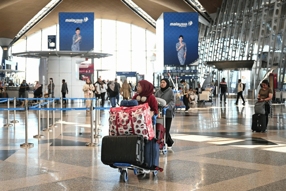 Malaysia triển khai loạt hệ thống hiện đại, ngăn gian lận trong nhập cảnh- Ảnh 1.