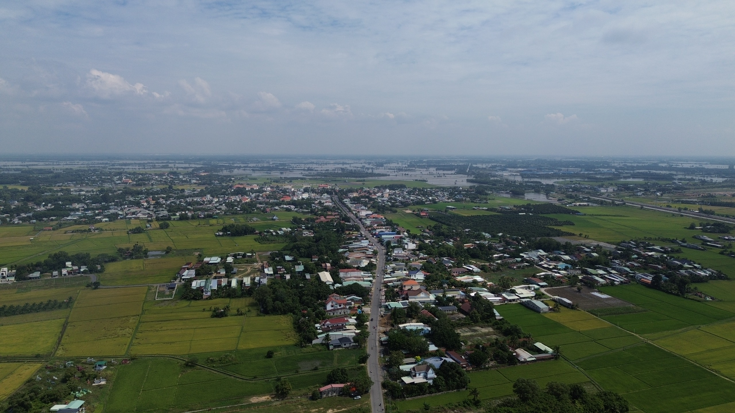 Cao tốc, vành đai, sông Vàm Cỏ Đông là 3 mũi nhọn ưu tiên của Tây Ninh- Ảnh 4. Cao tốc, vành đai, sông Vàm Cỏ Đông là 3 mũi nhọn ưu tiên của Tây Ninh- Ảnh 4.