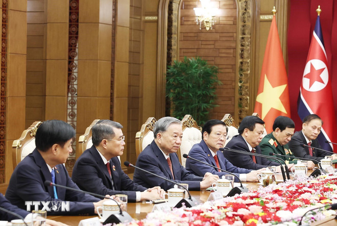 Tổng B&iacute; thư T&ocirc; L&acirc;m hội đ&agrave;m với Tổng B&iacute; thư, Chủ tịch Quốc vụ Triều Ti&ecirc;n Kim Jong Un- Ảnh 3.