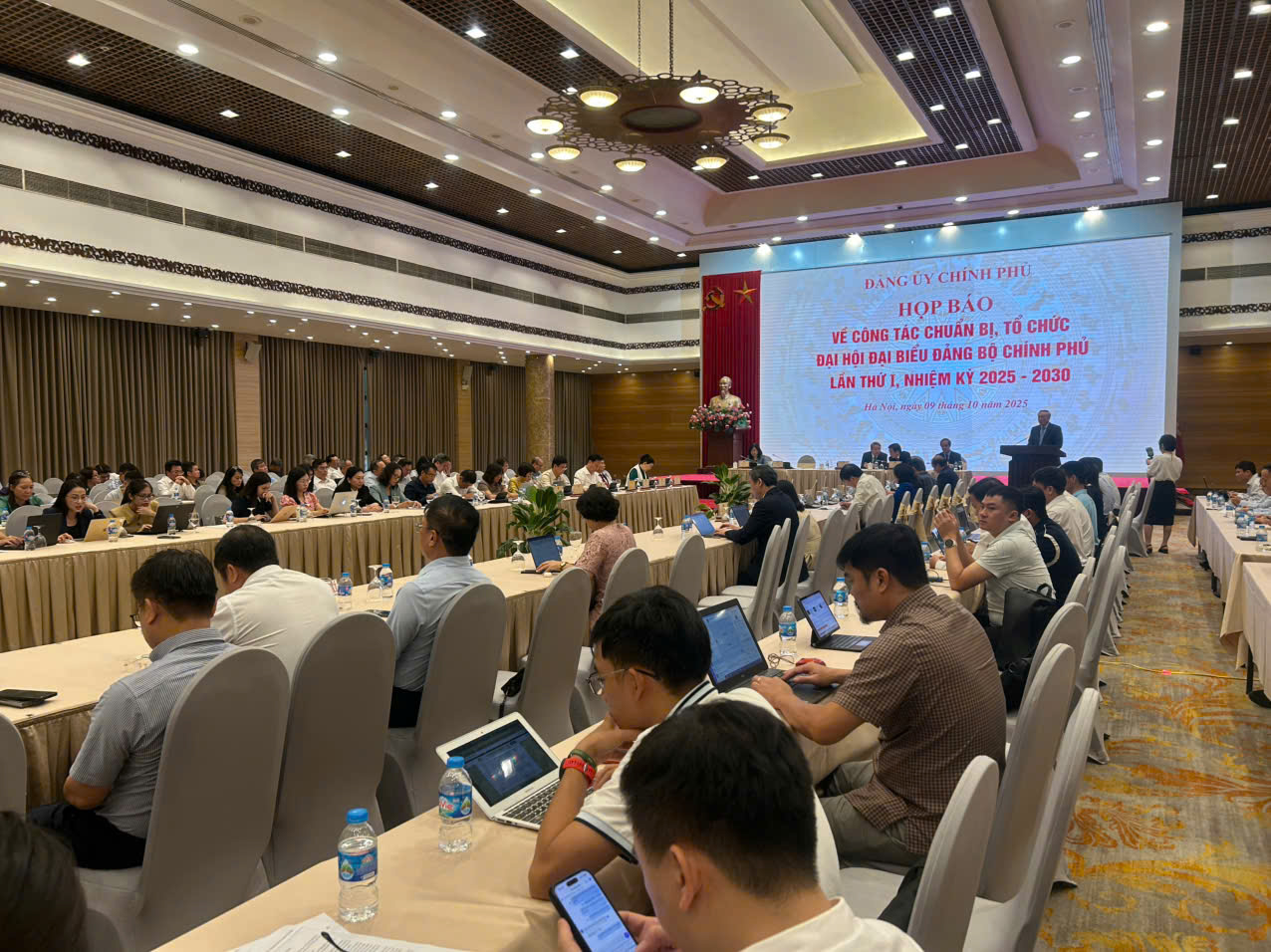 453 đại biểu dự Đại hội đại biểu Đảng bộ Ch&iacute;nh phủ lần thứ I- Ảnh 2.