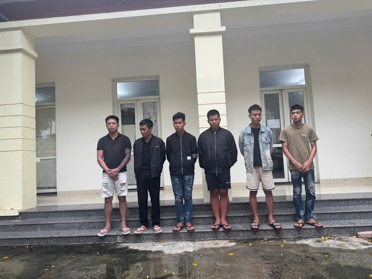 Ph&uacute; Thọ: Điều tra, xử l&yacute; hai nh&oacute;m thanh ni&ecirc;n tụ tập mang hung kh&iacute; g&acirc;y rối trong đ&ecirc;m- Ảnh 3.