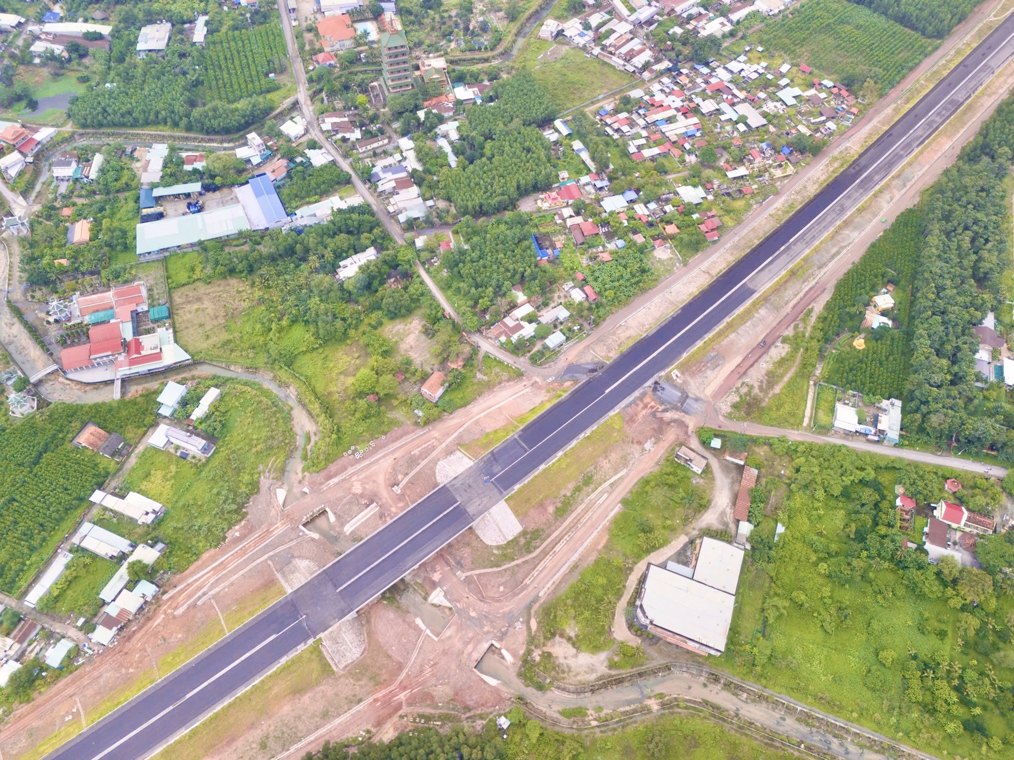 Bộ trưởng Trần Hồng Minh: Dốc to&agrave;n lực "trận đua cuối" th&ocirc;ng xe kỹ thuật cao tốc v&agrave;o 19/12- Ảnh 4.