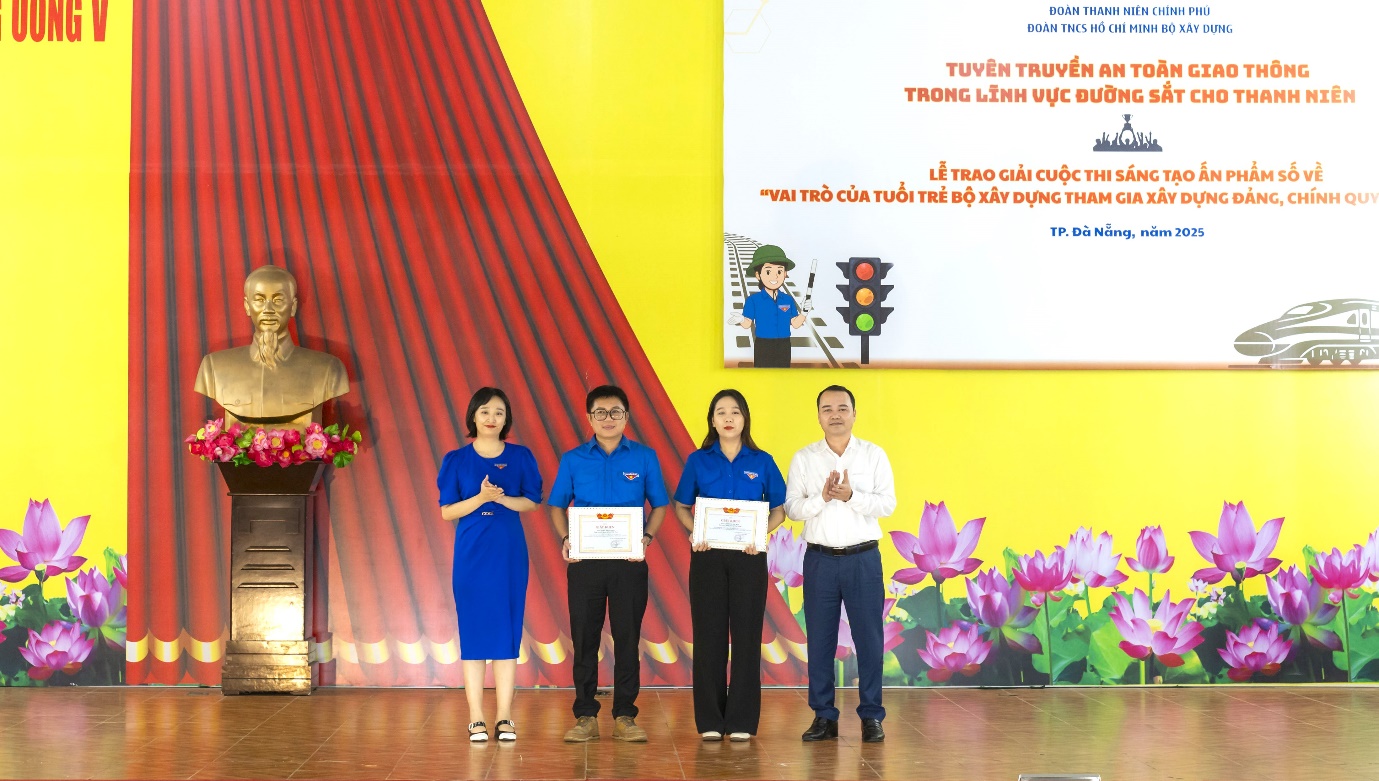 Tuổi trẻ Bộ X&acirc;y dựng lan tỏa văn h&oacute;a giao th&ocirc;ng, bảo đảm an to&agrave;n đường sắt- Ảnh 4.