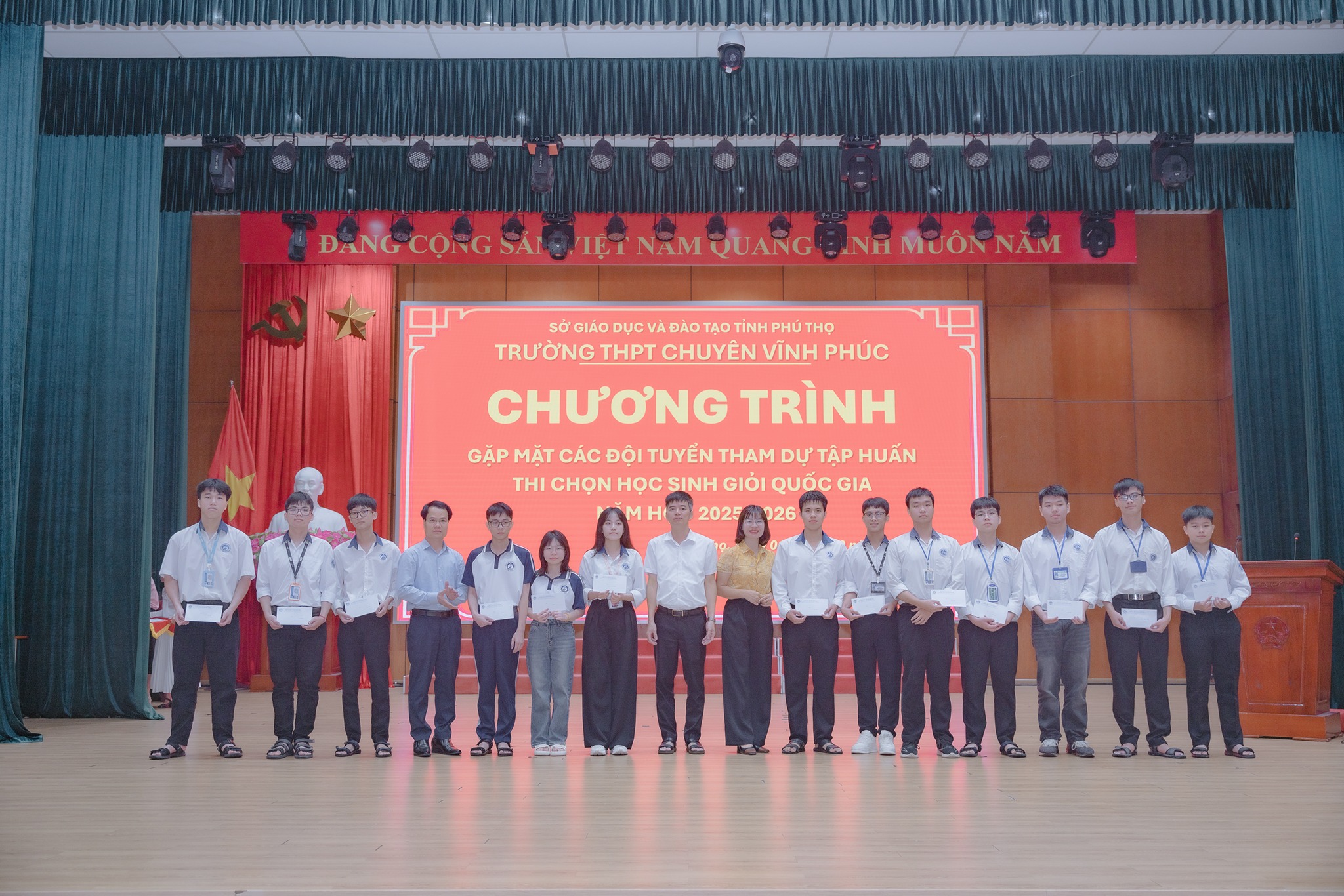 Bộ GD&ĐT c&ocirc;ng bố lịch thi học sinh giỏi quốc gia 2025 với 13 m&ocirc;n- Ảnh 1.