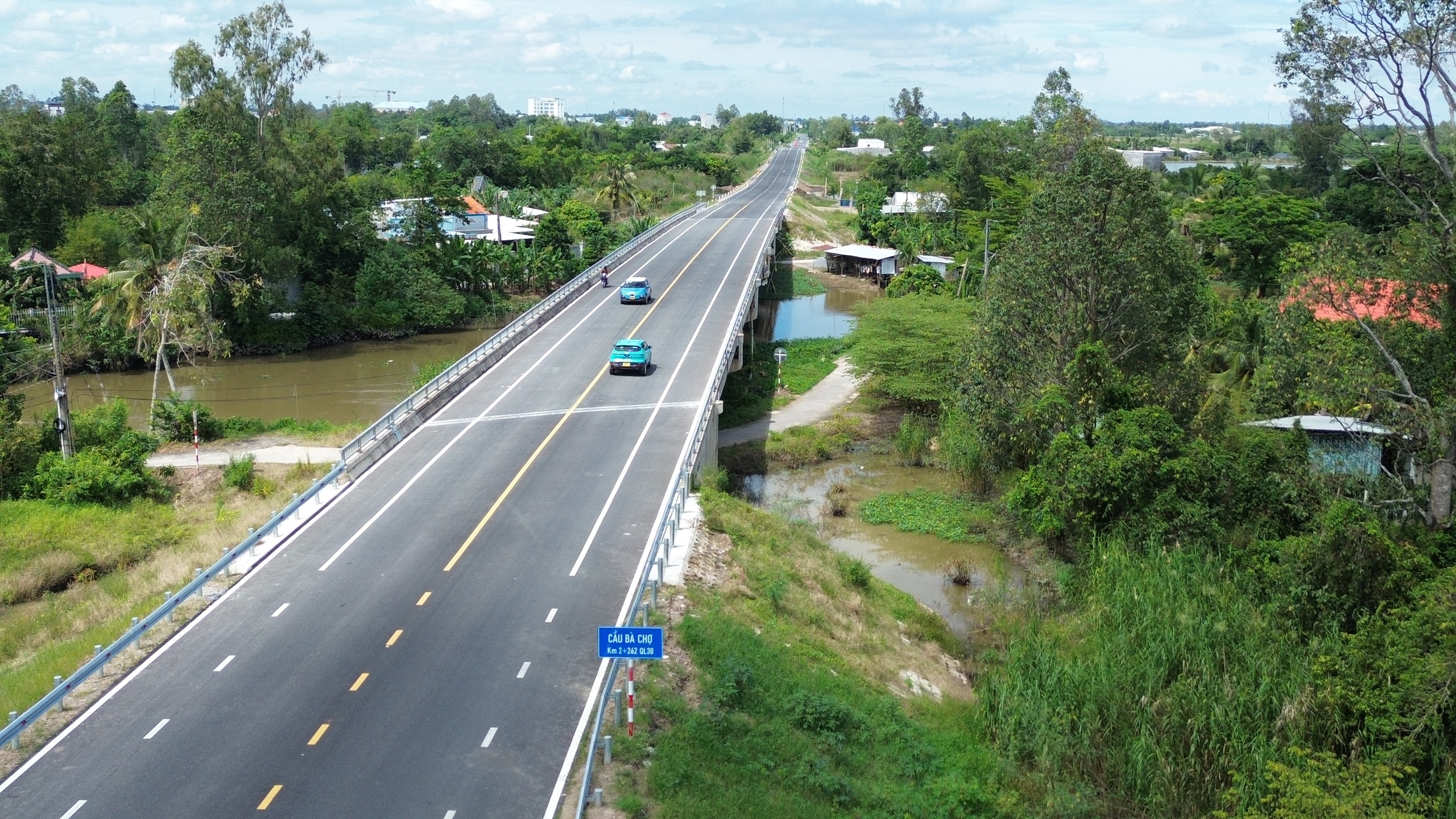 Sắp đến ngày thông xe, tuyến tránh Cao Lãnh hiện thi công ra sao?- Ảnh 7. Sắp đến ngày thông xe, tuyến tránh Cao Lãnh hiện thi công ra sao?- Ảnh 7.