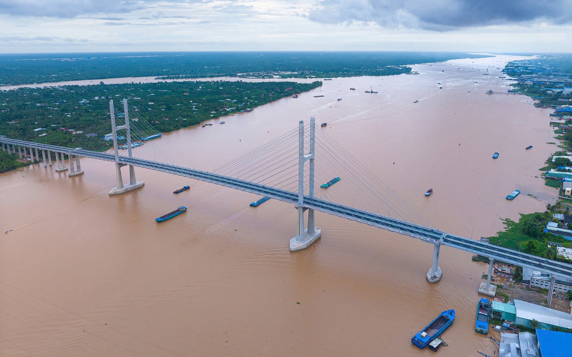 Ba c&ocirc;ng tr&igrave;nh ti&ecirc;u biểu của ng&agrave;nh X&acirc;y dựng ch&agrave;o mừng Đại hội Đảng bộ Ch&iacute;nh phủ lần thứ I