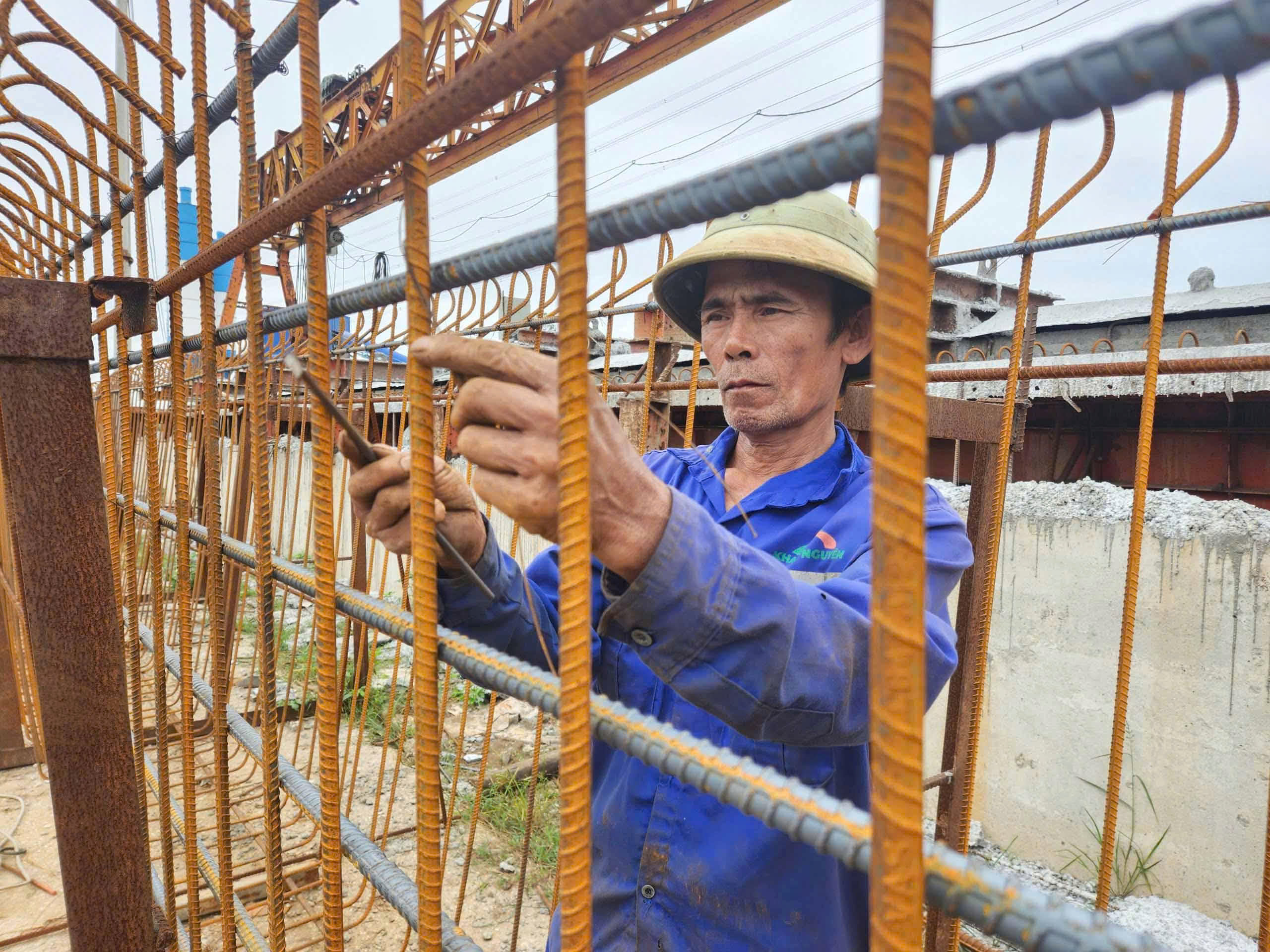Sau chỉ đạo của Chủ tịch tỉnh Bắc Ninh, cầu gần 2.200 tỷ đồng thi c&ocirc;ng ra sao?- Ảnh 14.