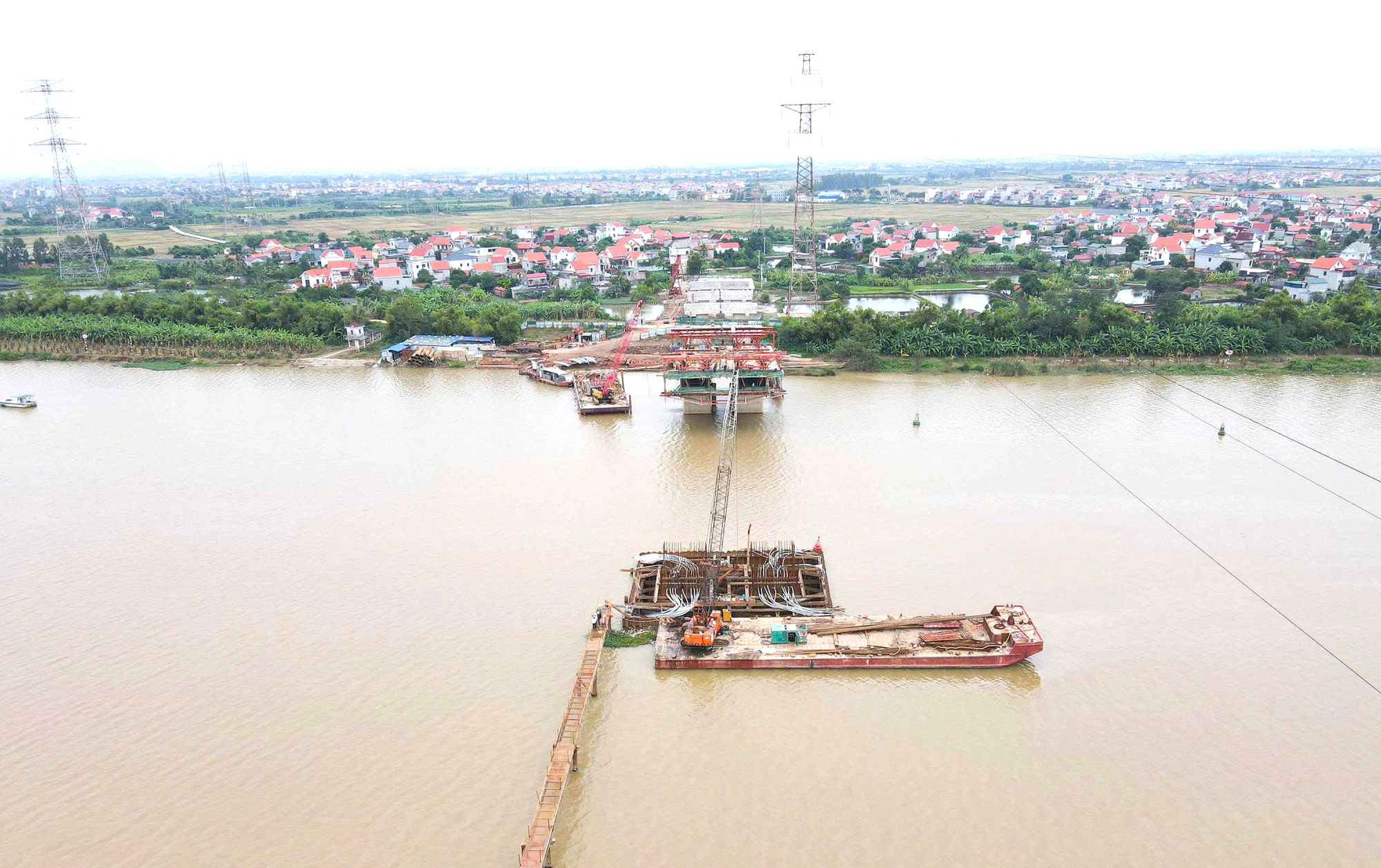 Sau chỉ đạo của Chủ tịch tỉnh Bắc Ninh, cầu gần 2.200 tỷ đồng thi c&ocirc;ng ra sao?- Ảnh 6.