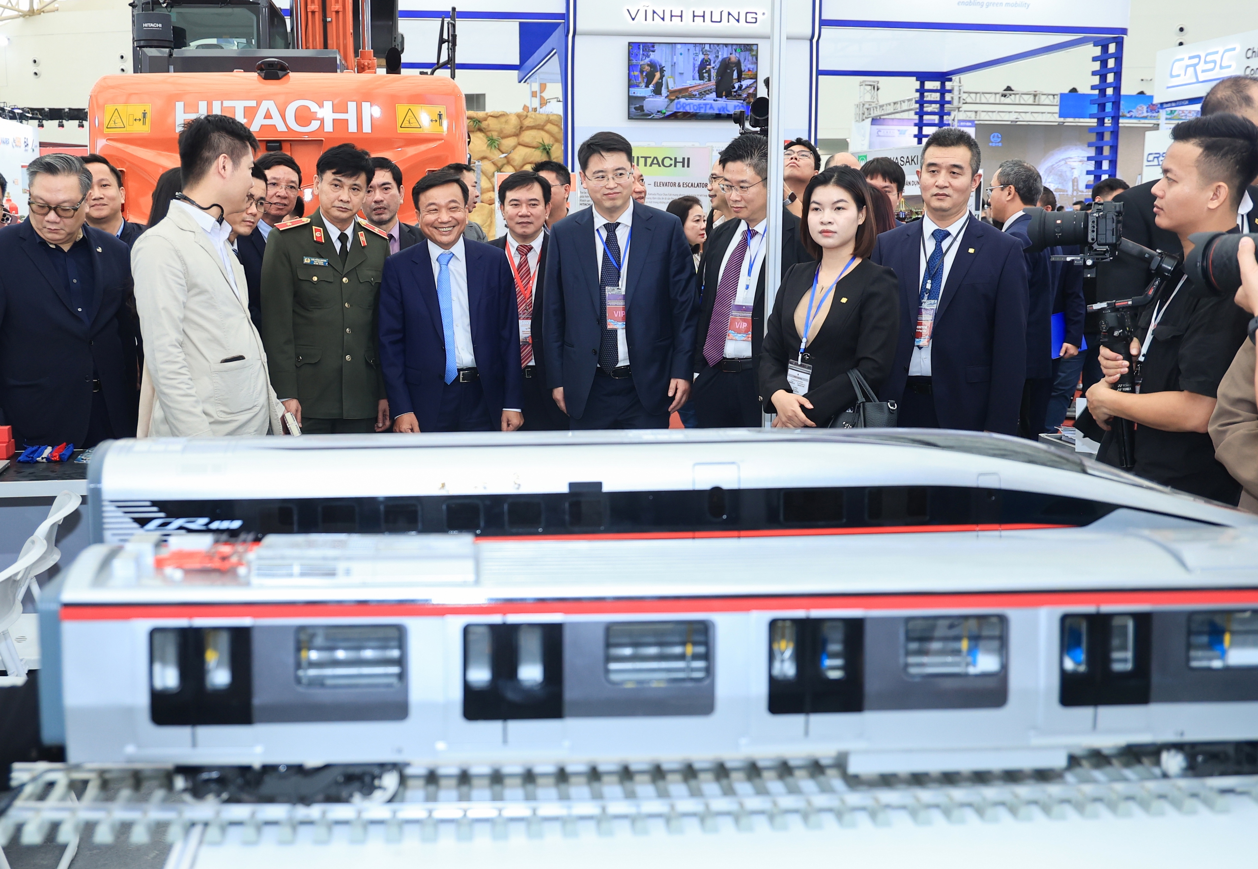 To&agrave;n cảnh triển l&atilde;m quốc tế về c&ocirc;ng nghệ đường sắt- Ảnh 1.