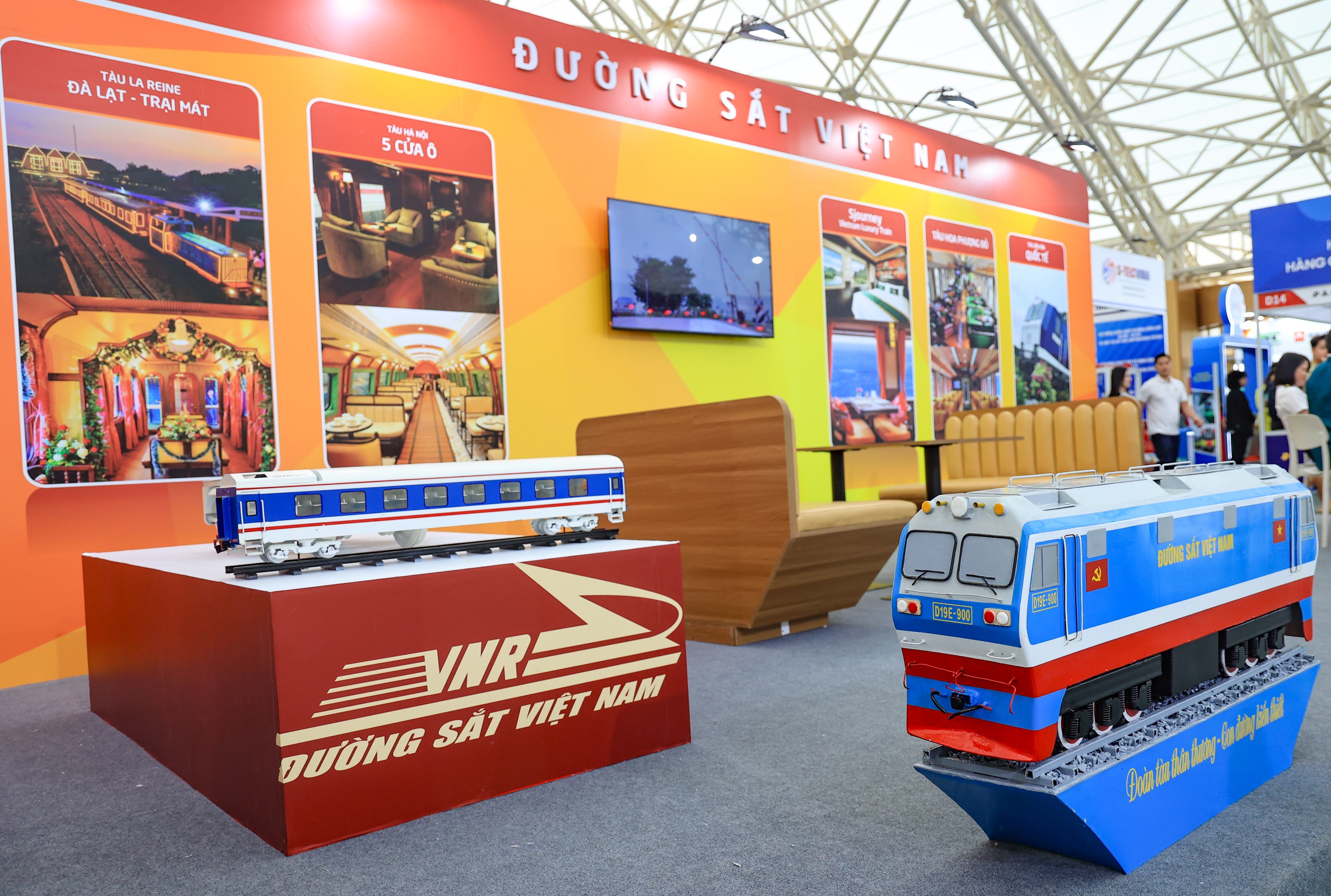 To&agrave;n cảnh triển l&atilde;m quốc tế về c&ocirc;ng nghệ đường sắt- Ảnh 15.