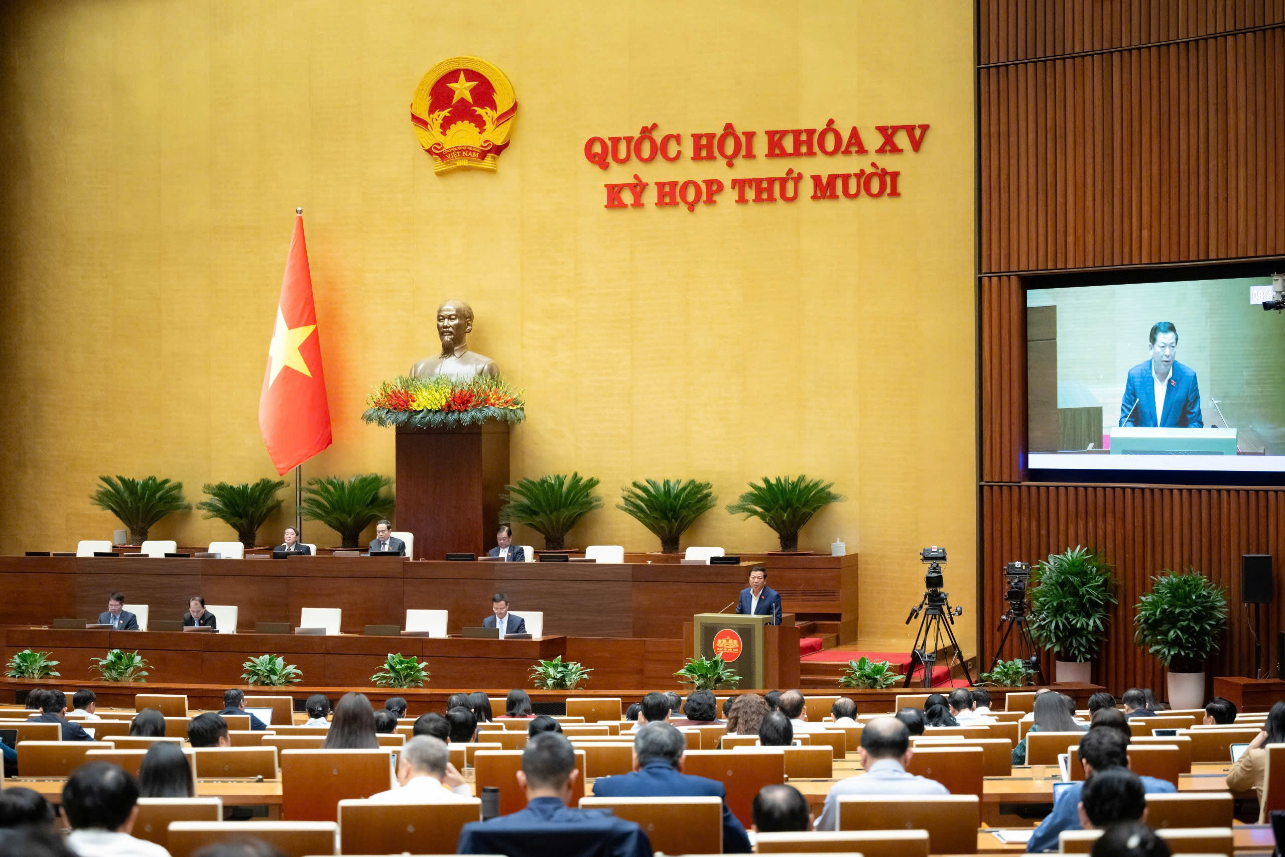 Tường minh nhiều nội dung trong dự thảo Luật H&agrave;ng kh&ocirc;ng d&acirc;n dụng (sửa đổi)- Ảnh 2.