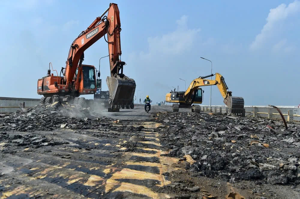 H&agrave; Nội chi hơn 12 tỷ đồng sửa chữa hai đầu cầu Thăng Long- Ảnh 1.