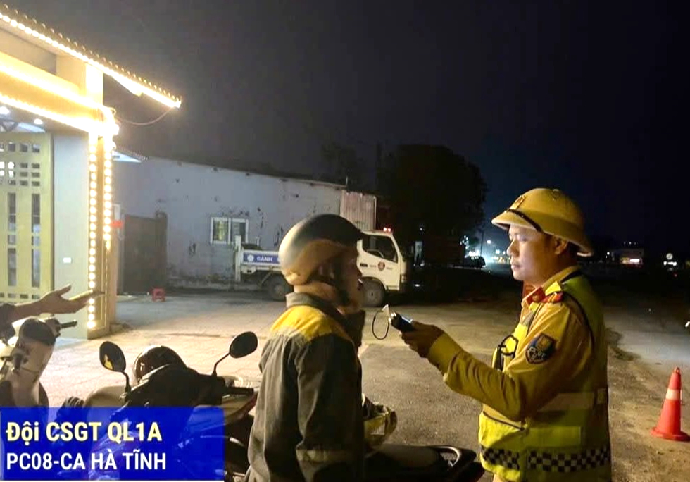 H&agrave; Tĩnh: X&acirc;y dựng văn h&oacute;a giao th&ocirc;ng nhờ thực thi nghi&ecirc;m t&uacute;c Luật Giao th&ocirc;ng đường bộ- Ảnh 2.