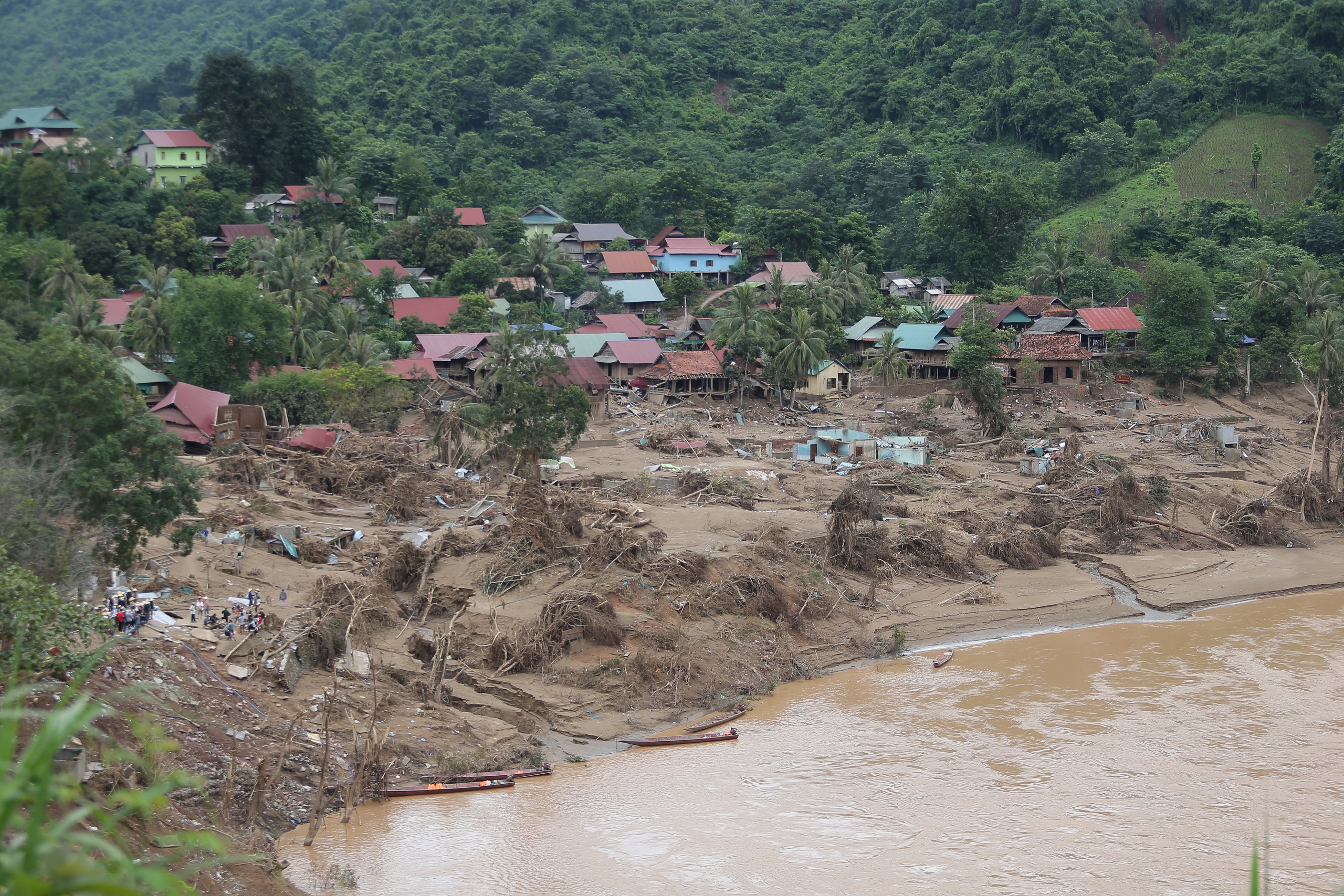 Nghệ An: Gần 2.000 hộ d&acirc;n cần t&aacute;i định cư sau 3 cơn b&atilde;o li&ecirc;n tiếp- Ảnh 1.