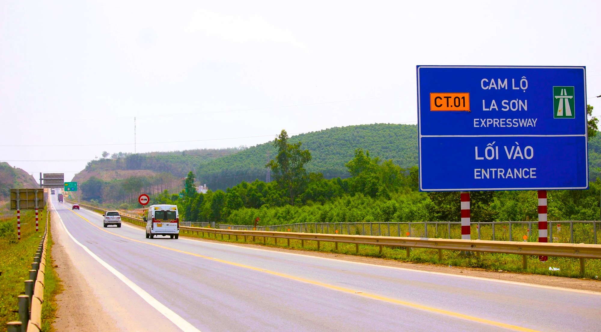 Bộ X&acirc;y dựng y&ecirc;u cầu khắc phục tồn tại tr&ecirc;n nhiều tuyến cao tốc- Ảnh 1.