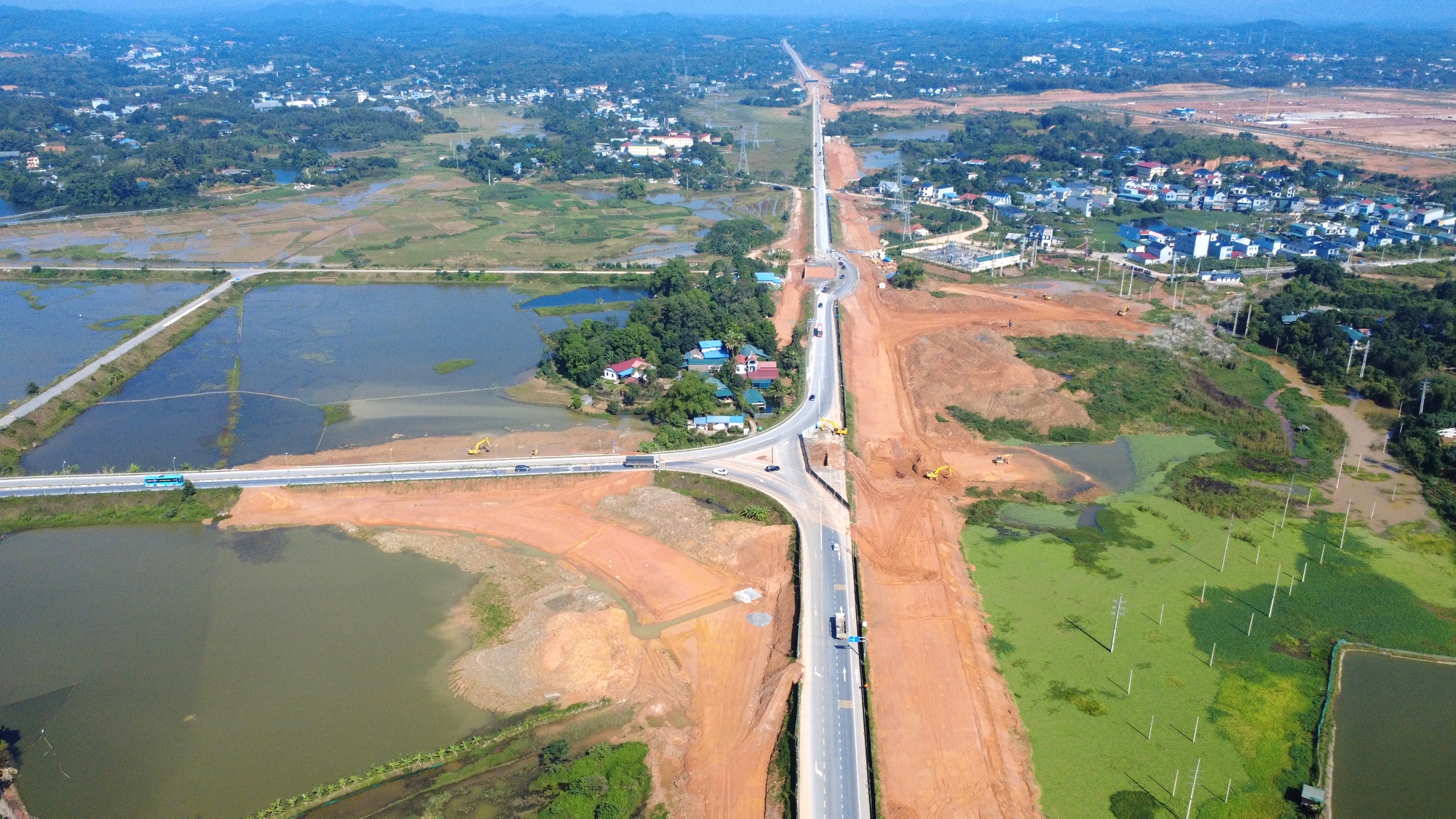 Ph&uacute; Thọ: Dự &aacute;n gần 700 tỷ đồng nối hai cao tốc c&oacute; về đ&iacute;ch đ&uacute;ng hẹn?- Ảnh 1.